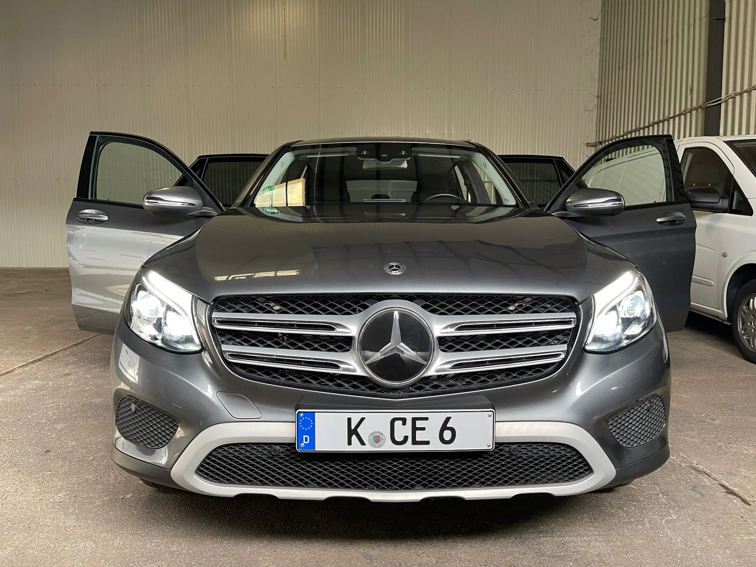 Mercedes-Benz - GLC 250