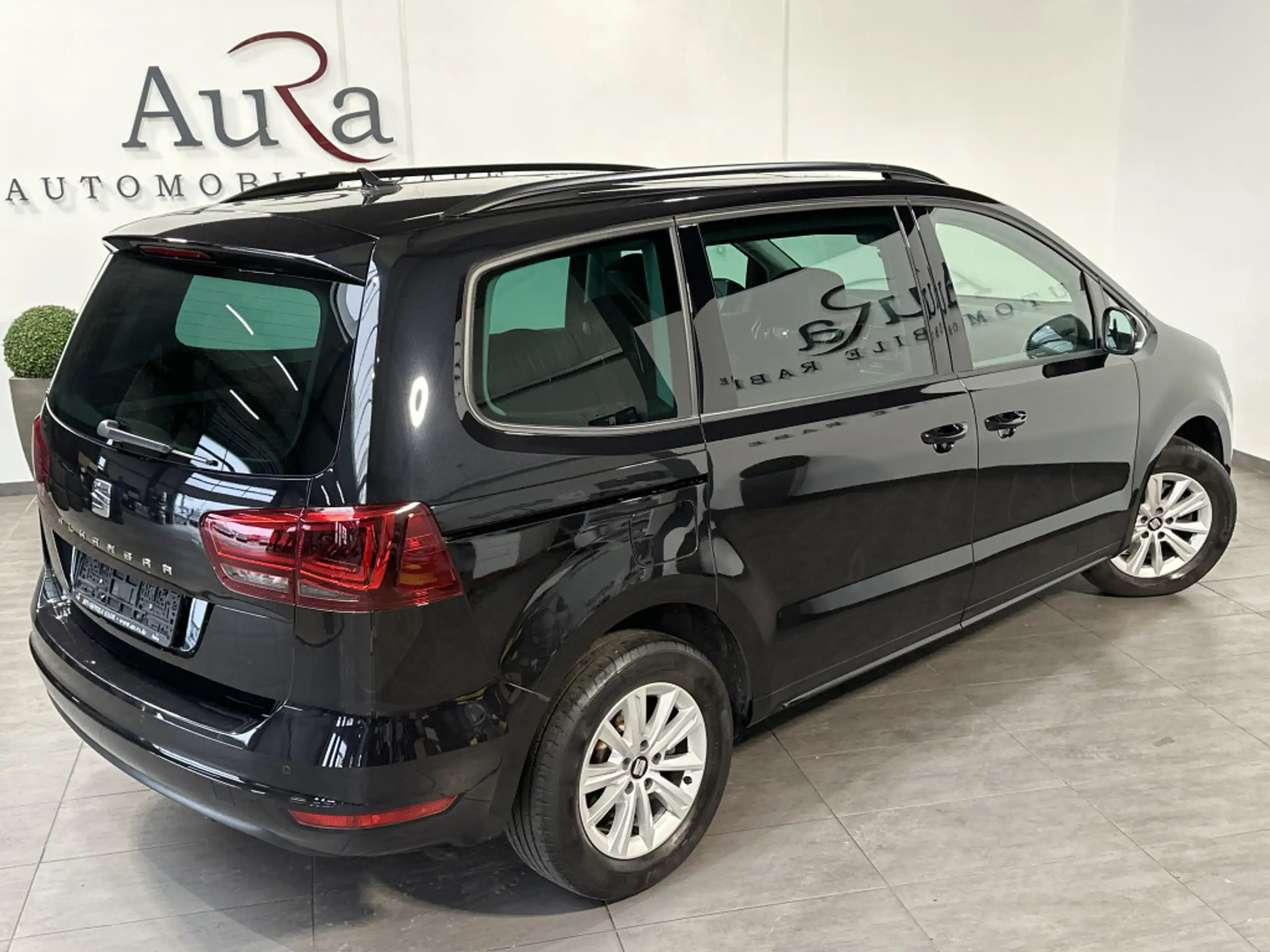 SEAT - Alhambra