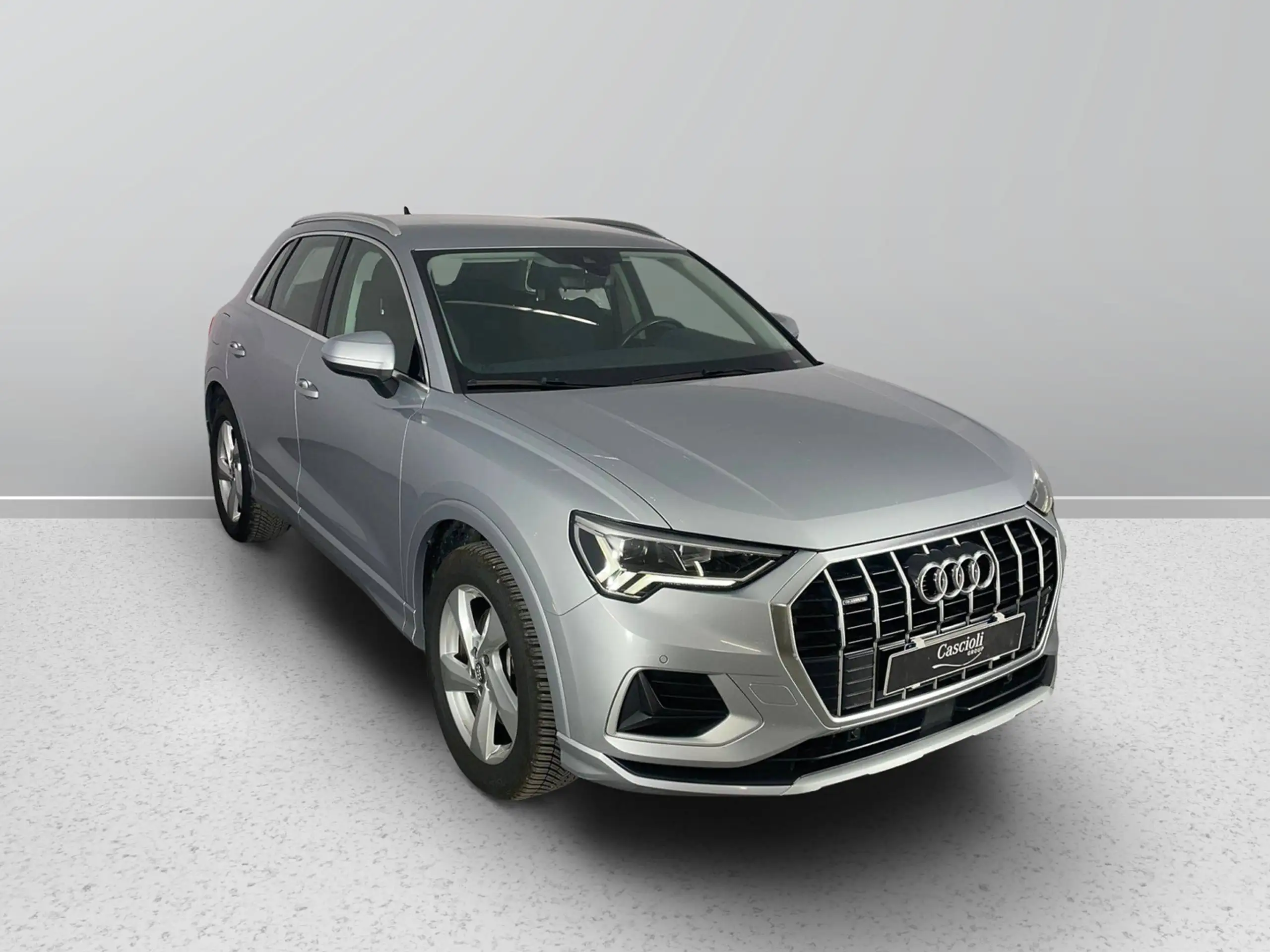 Audi - Q3