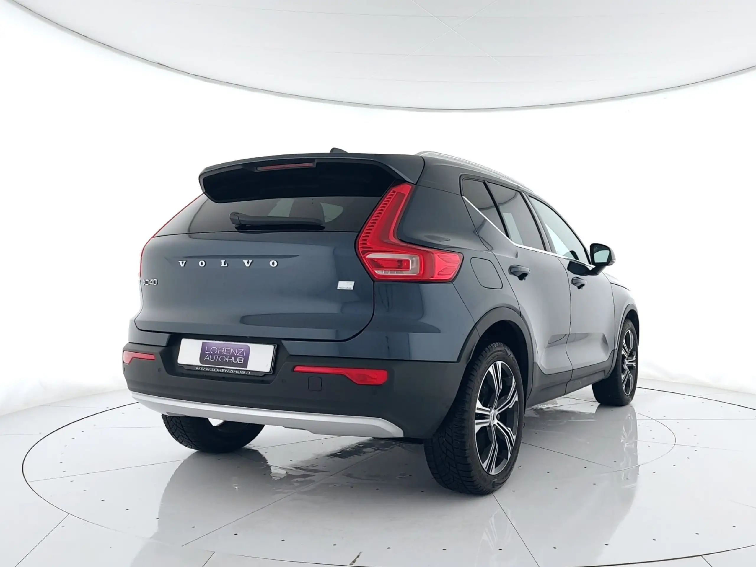 Volvo - XC40