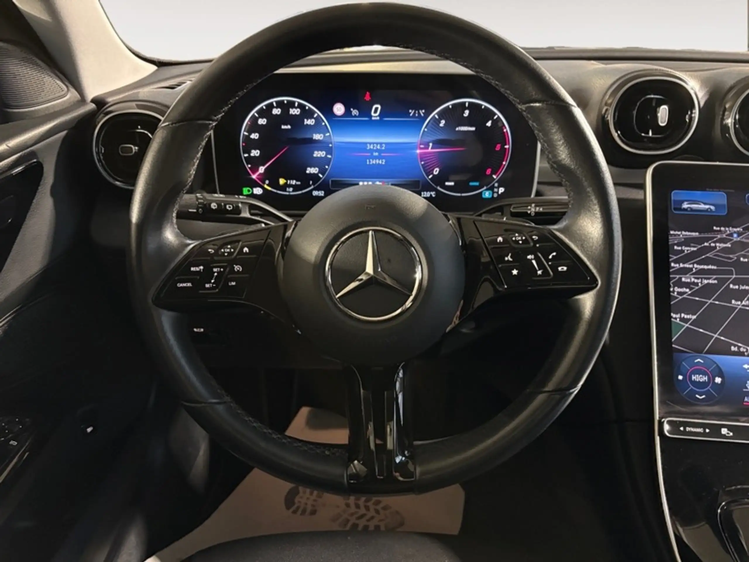 Mercedes-Benz - C 220