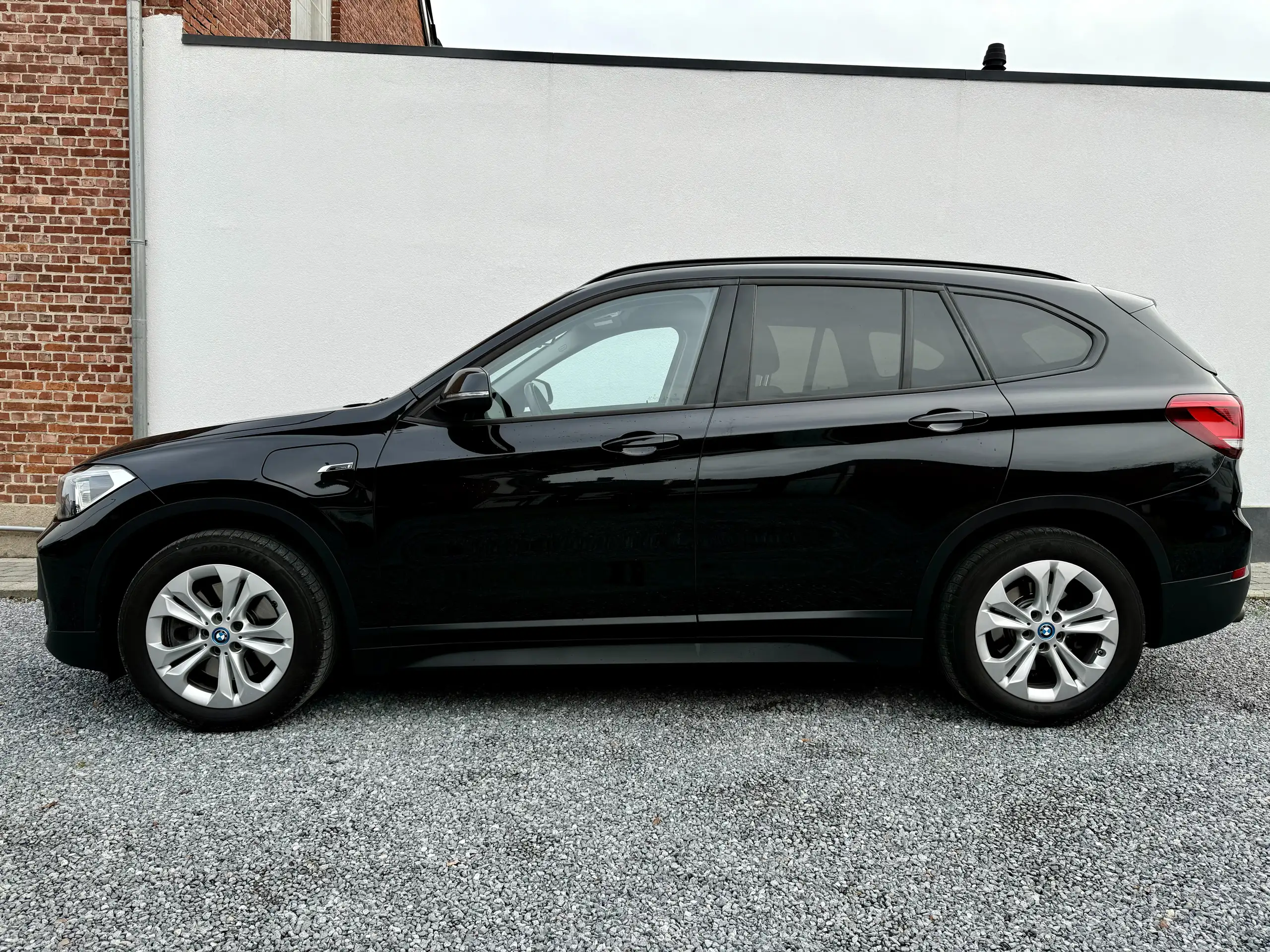 BMW - X1