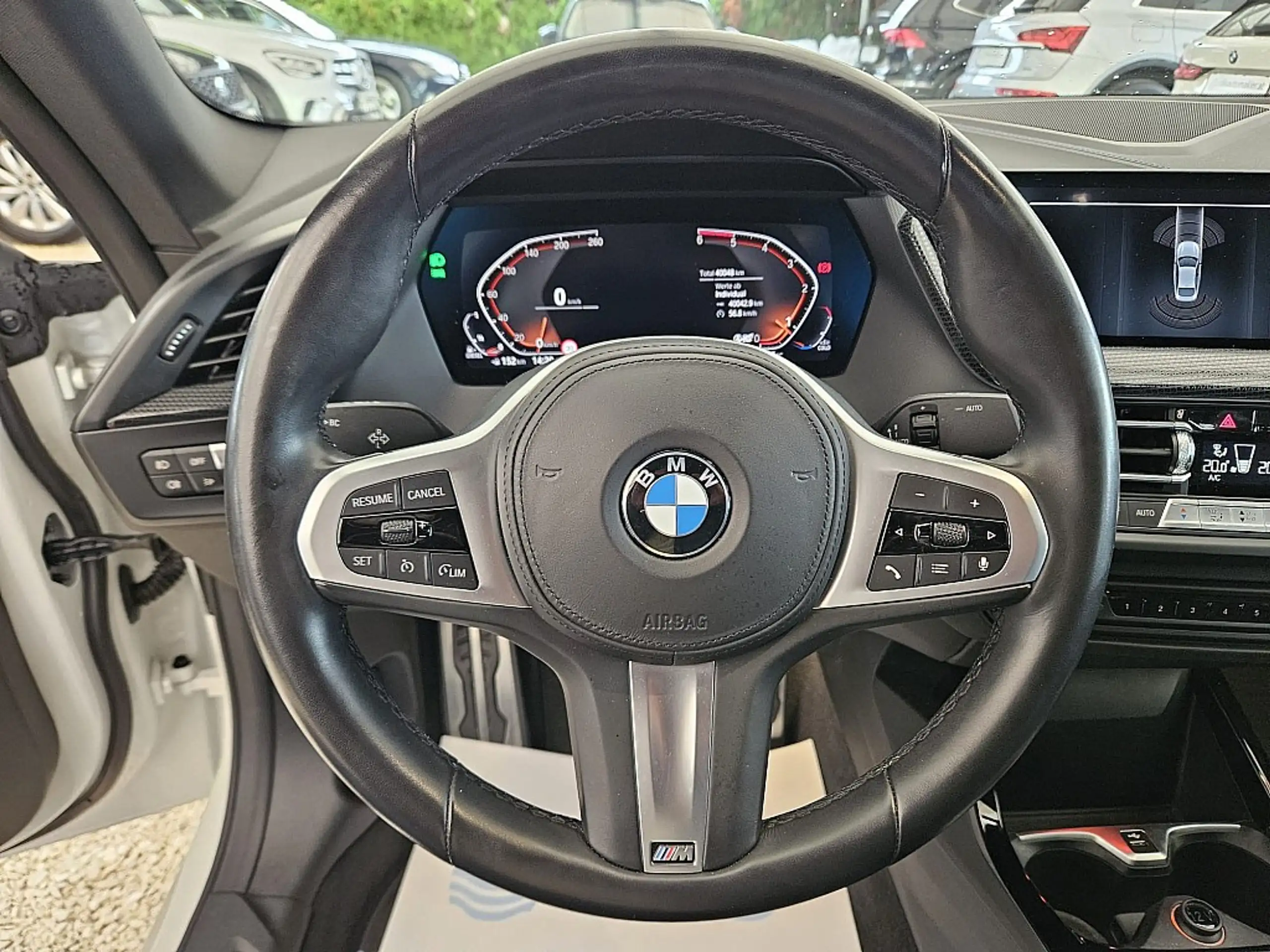 BMW - 218