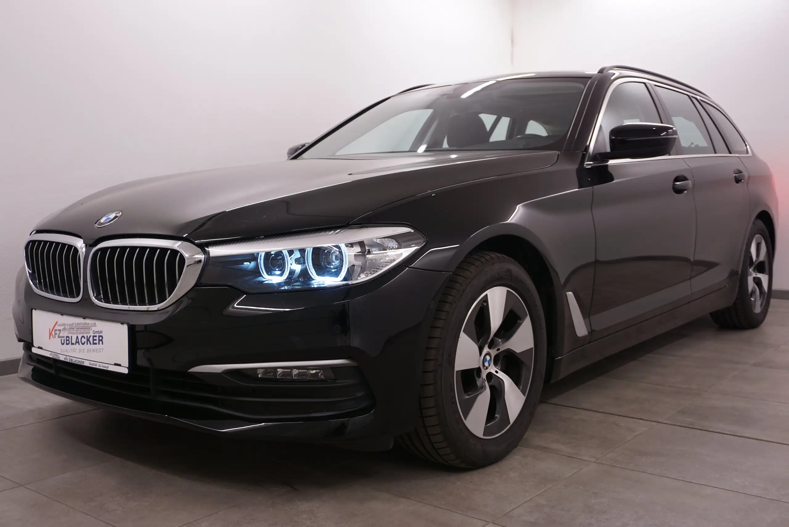 BMW - 520