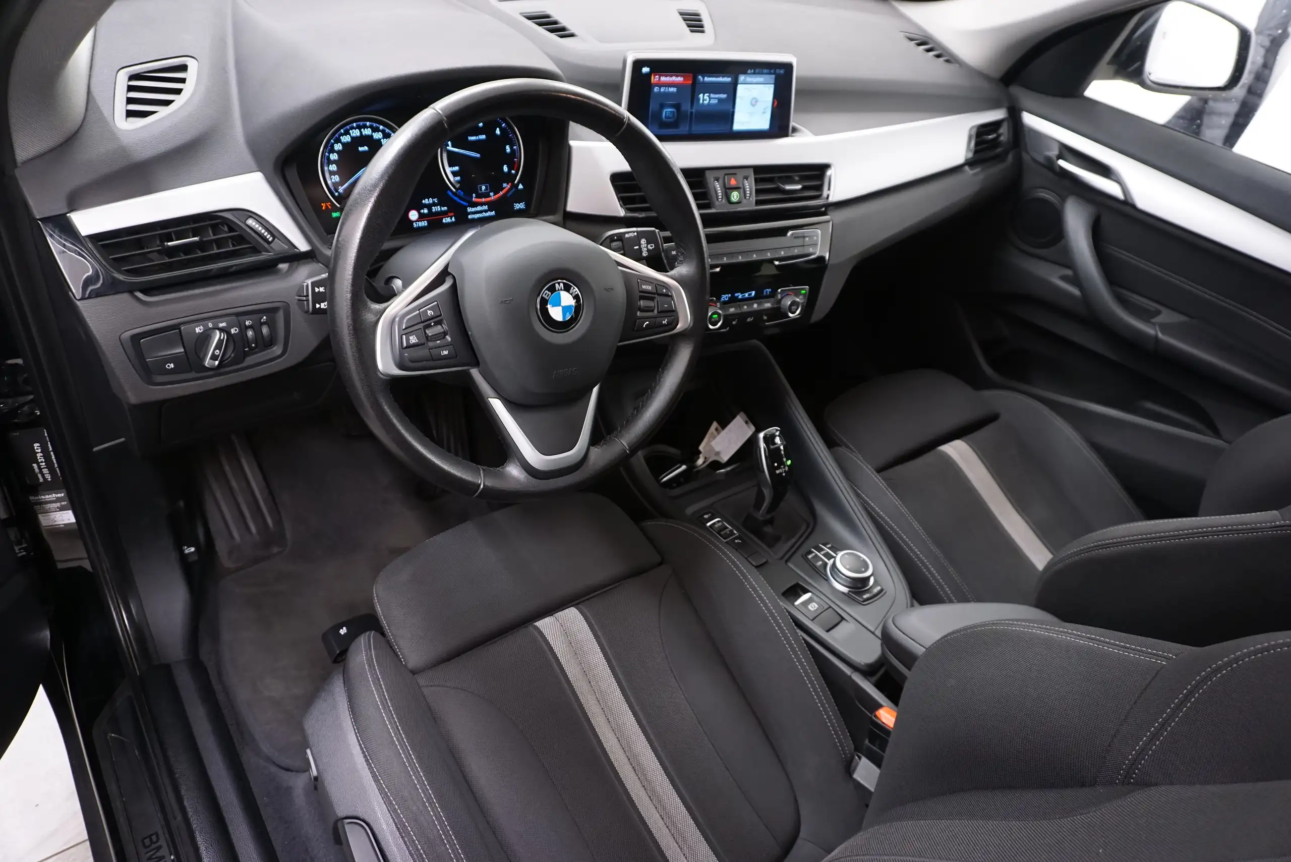 BMW - X1