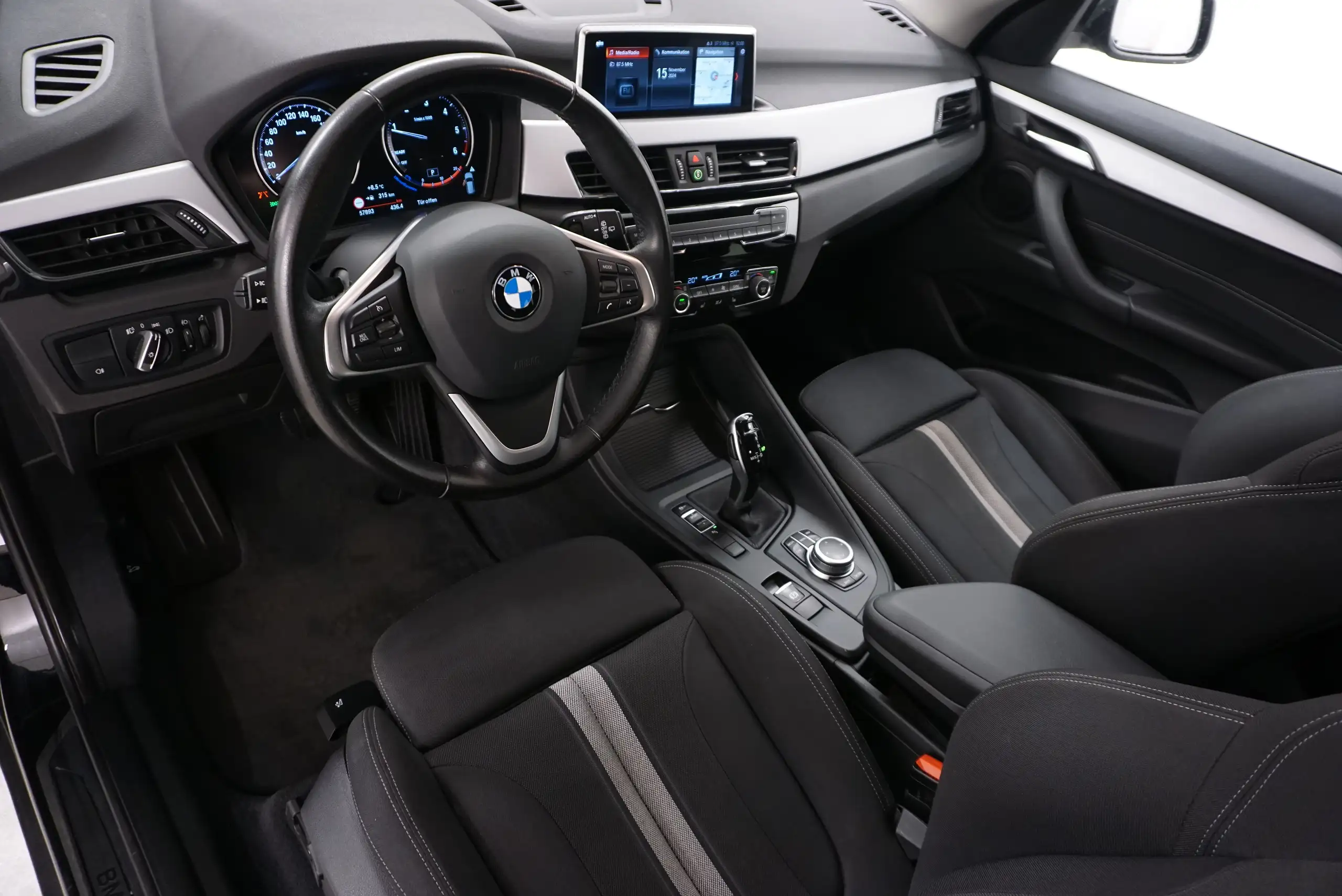 BMW - X1