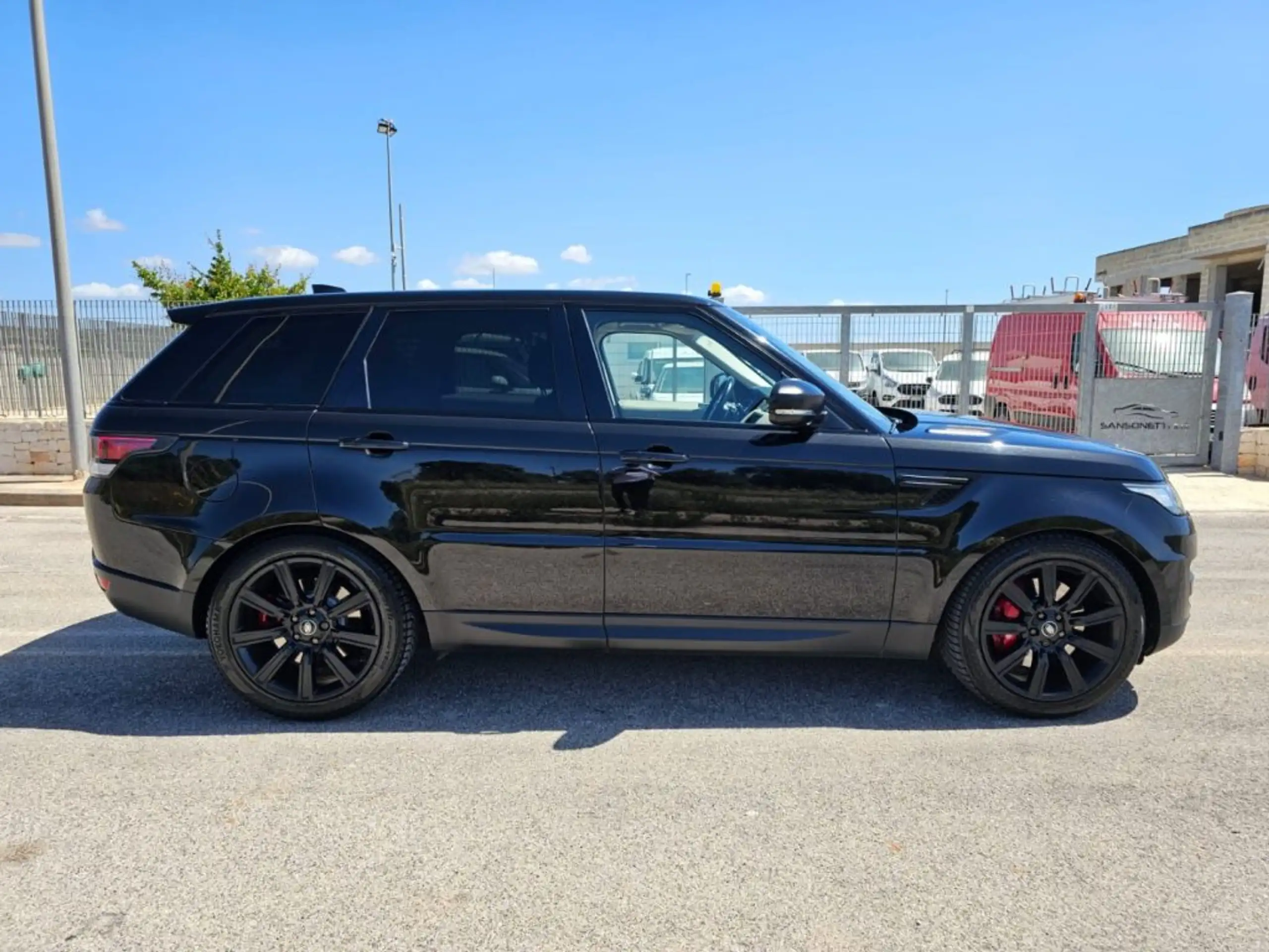 Land Rover - Range Rover Sport