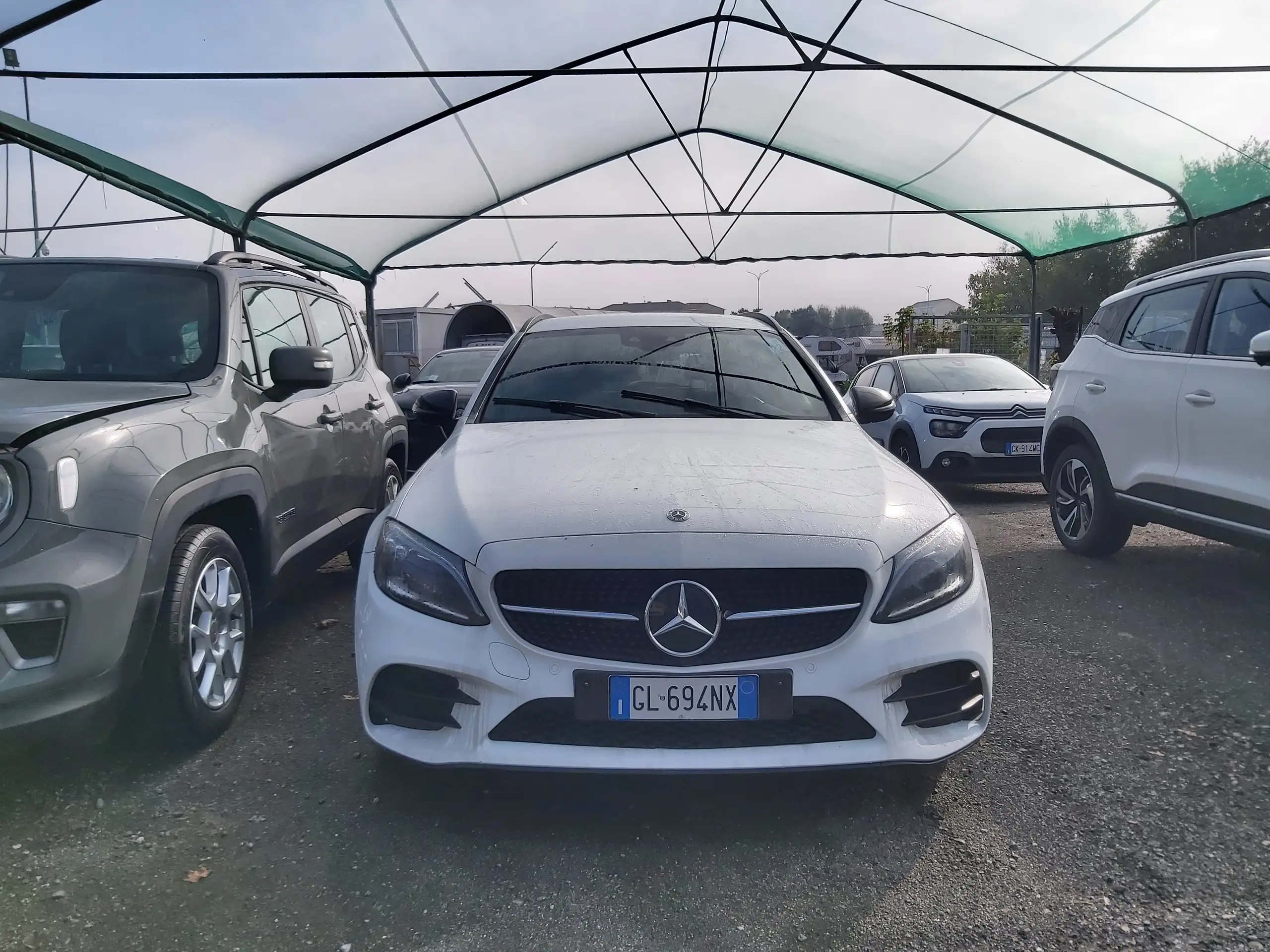 Mercedes-Benz - C 220