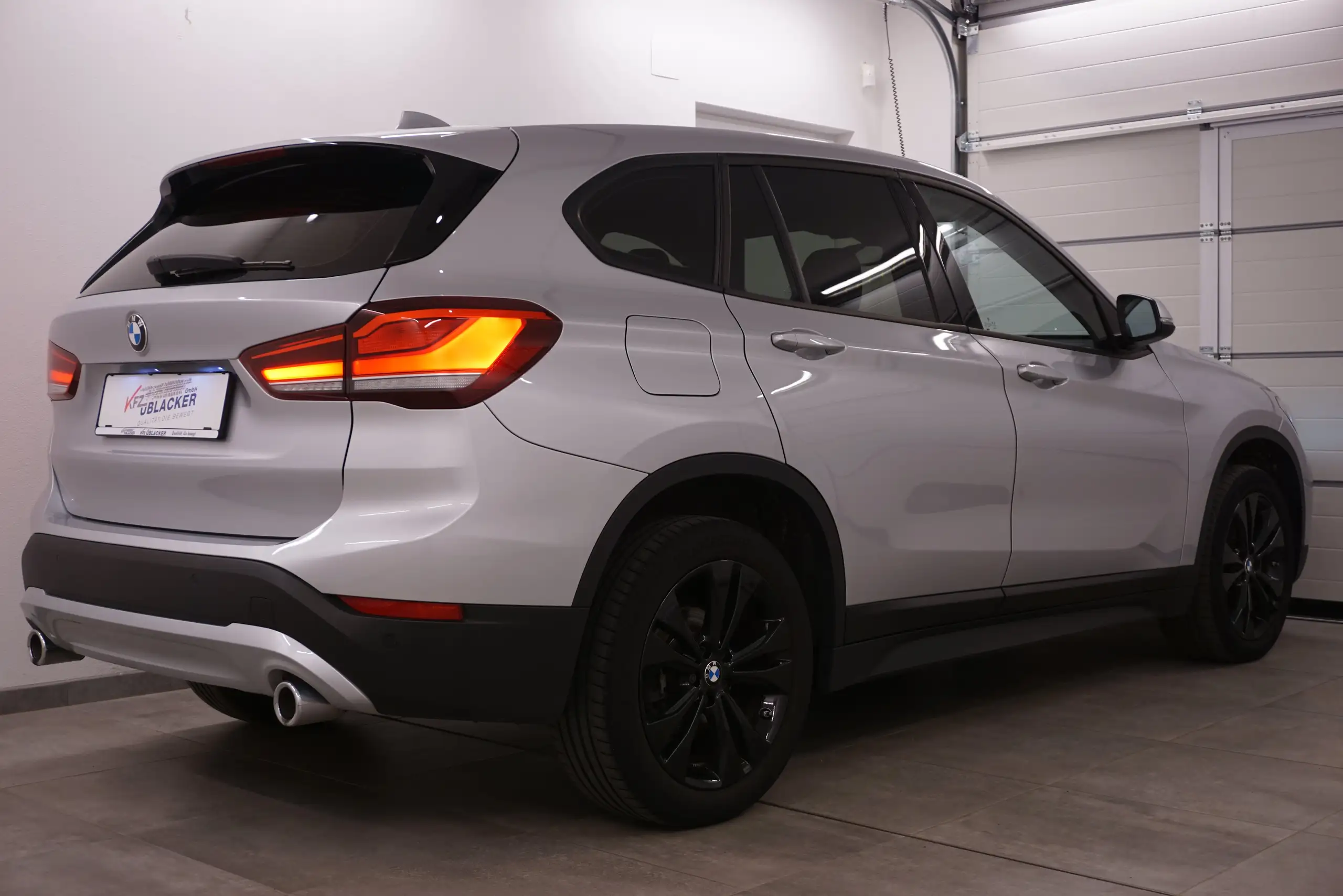 BMW - X1