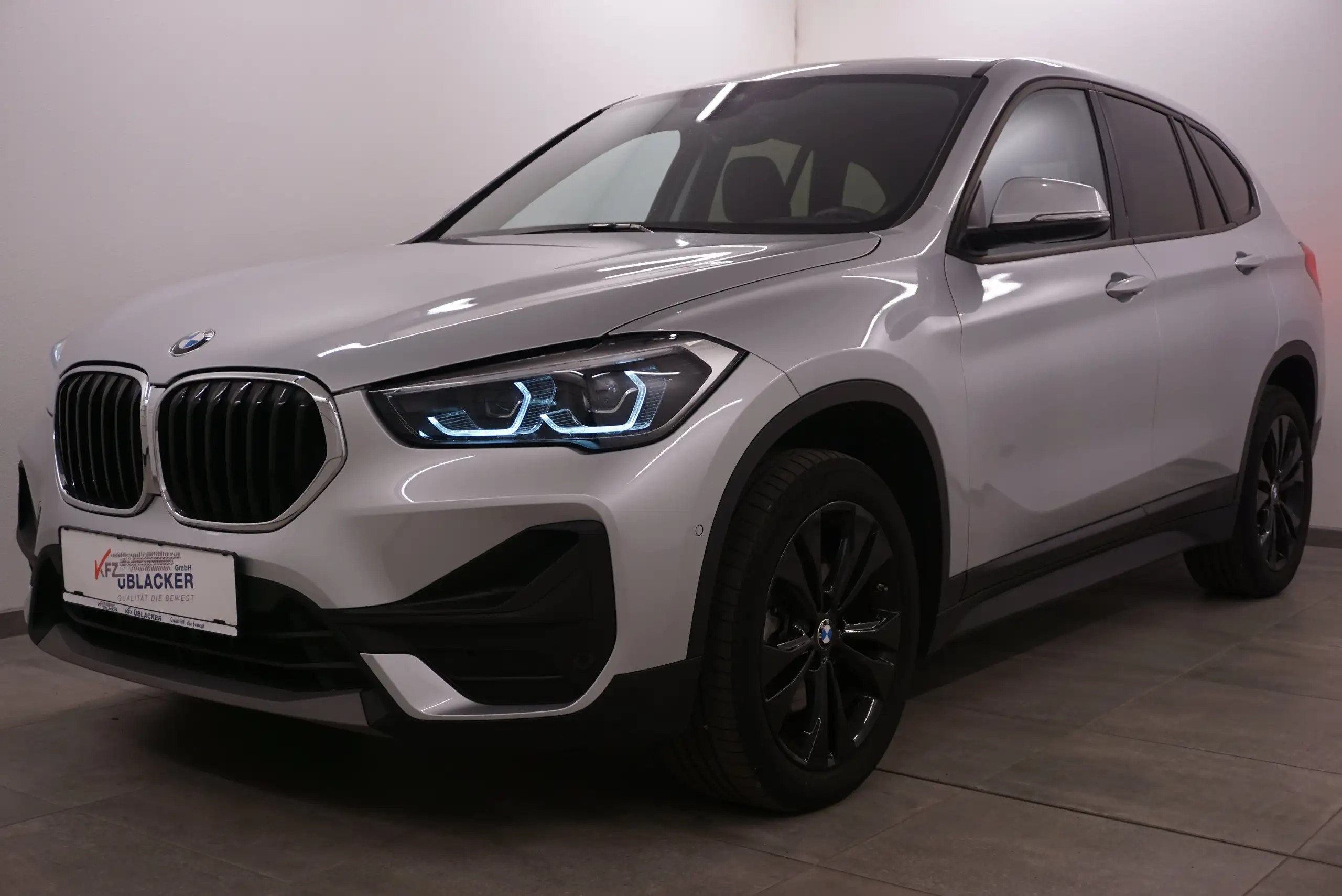 BMW - X1