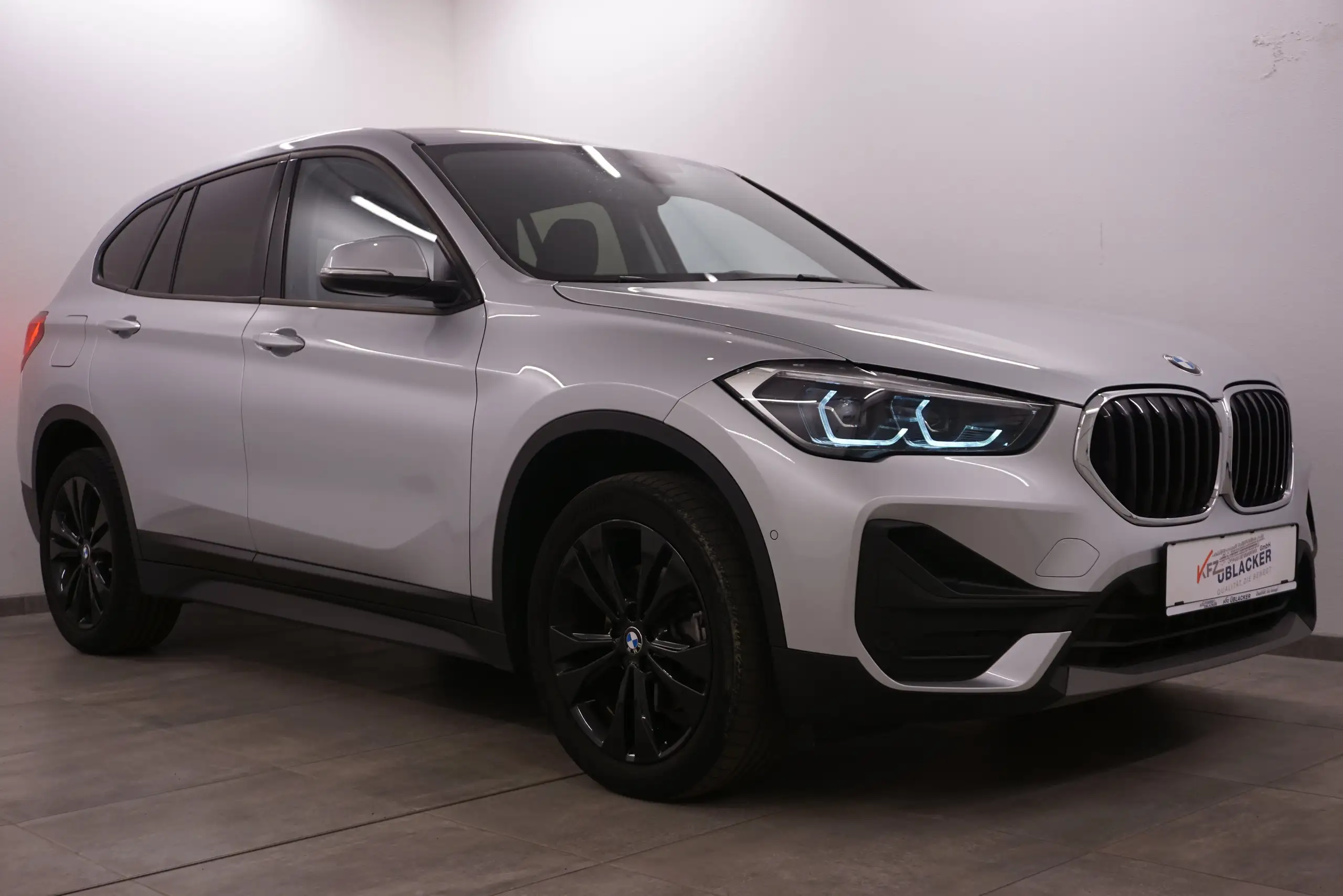 BMW - X1