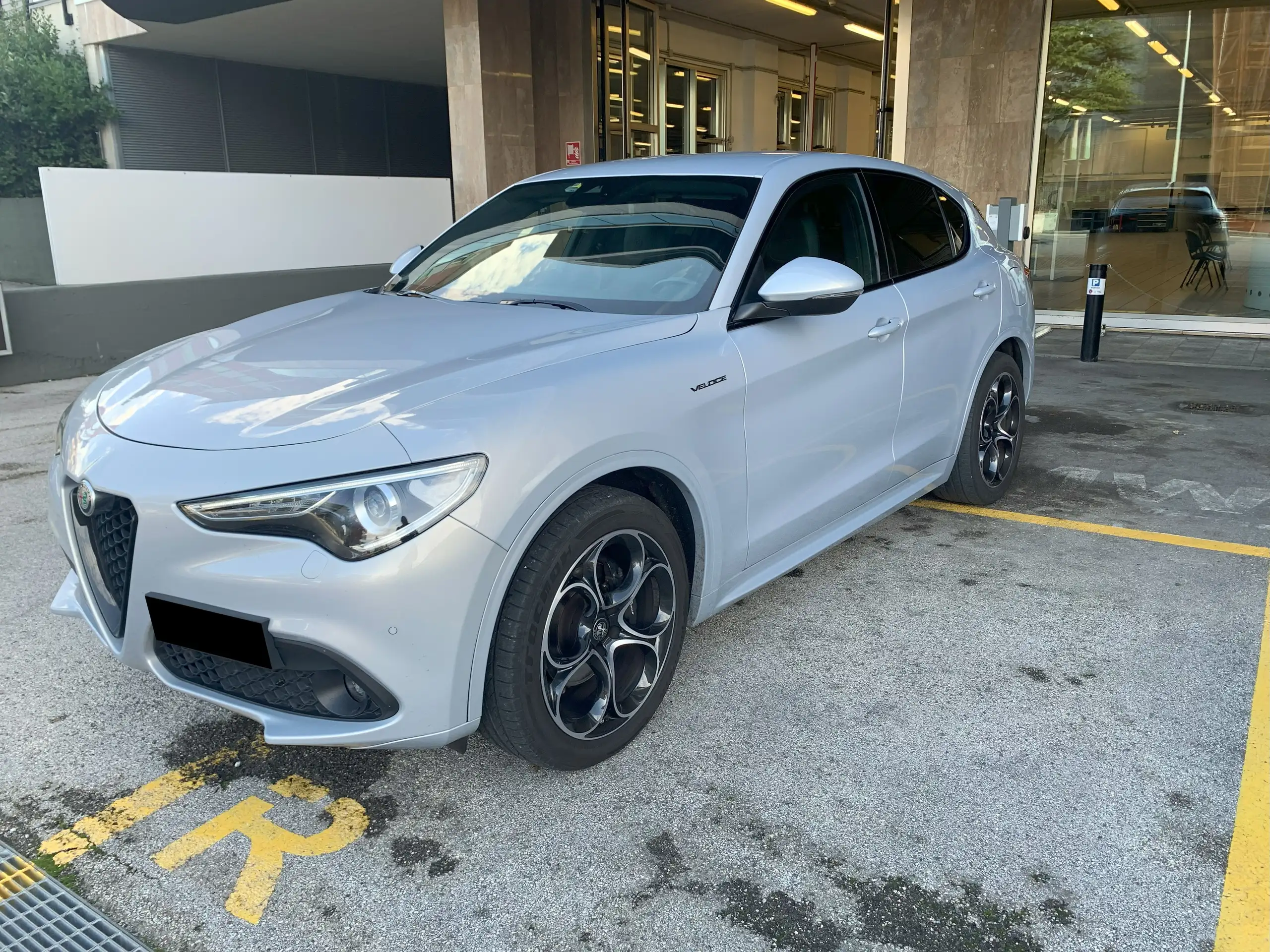 Alfa Romeo Stelvio 2021