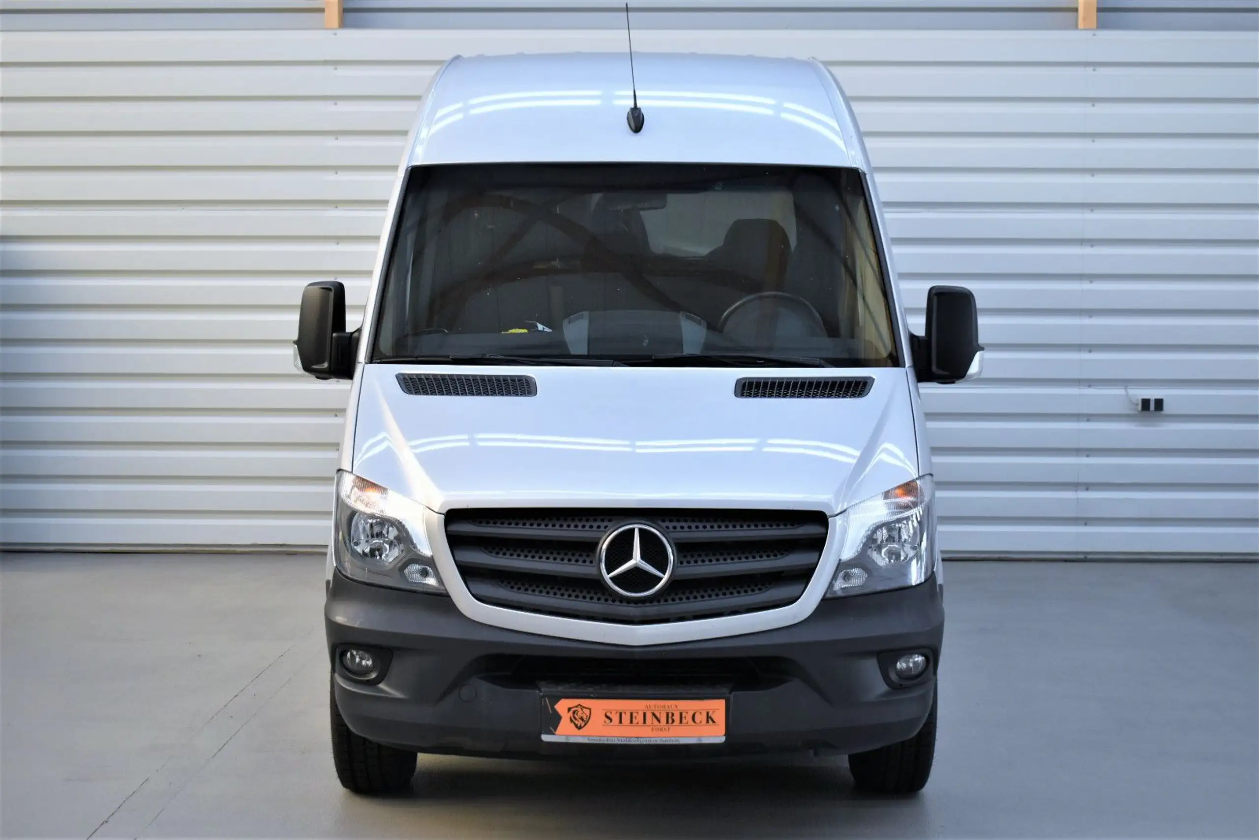 Mercedes-Benz - Sprinter