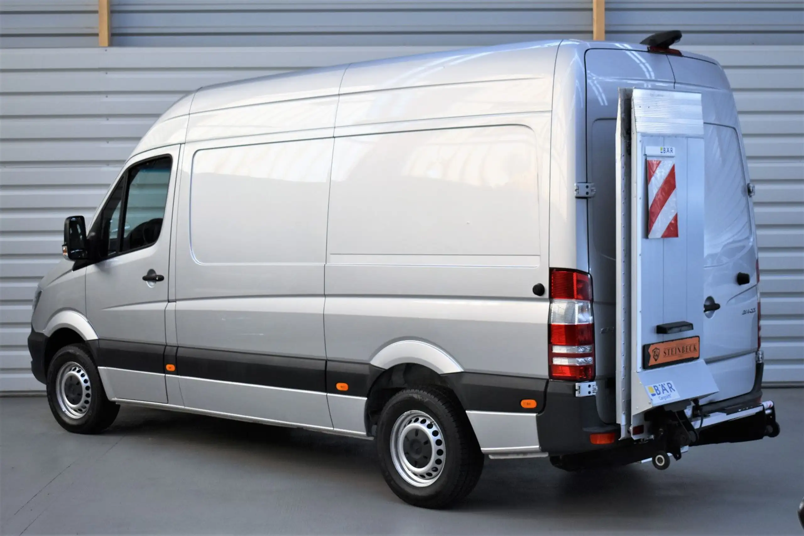 Mercedes-Benz - Sprinter