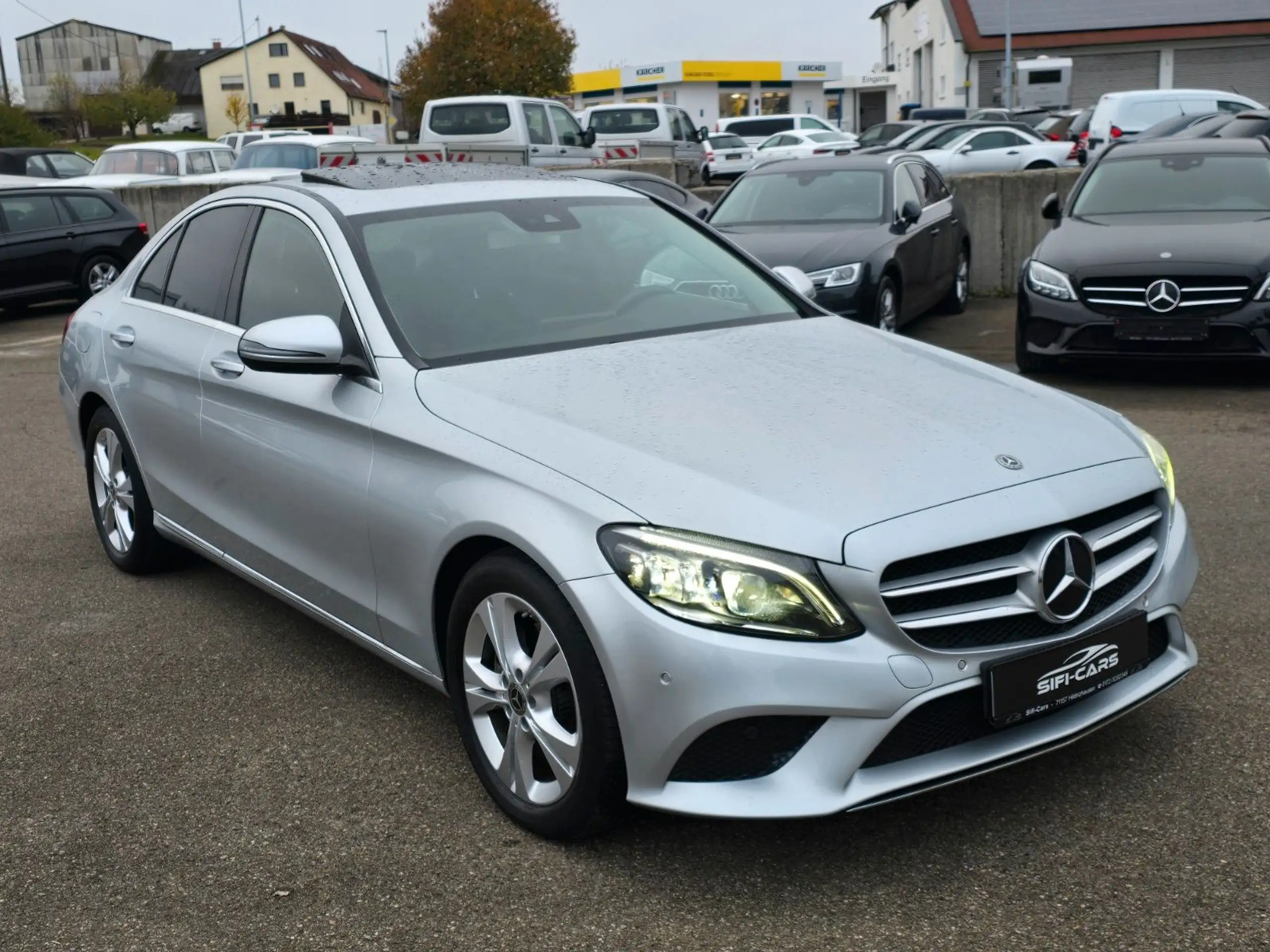 Mercedes-Benz - C 220