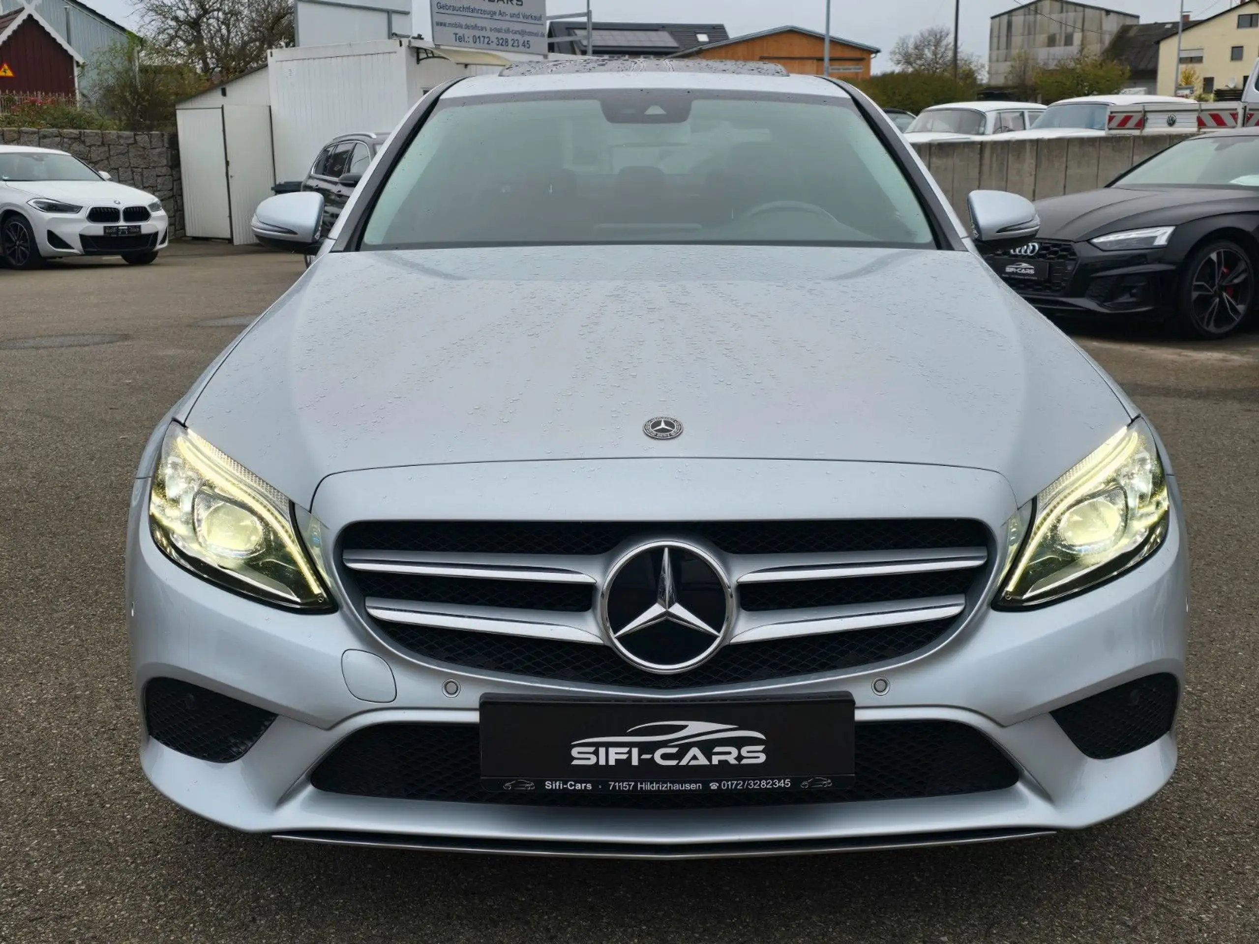 Mercedes-Benz - C 220