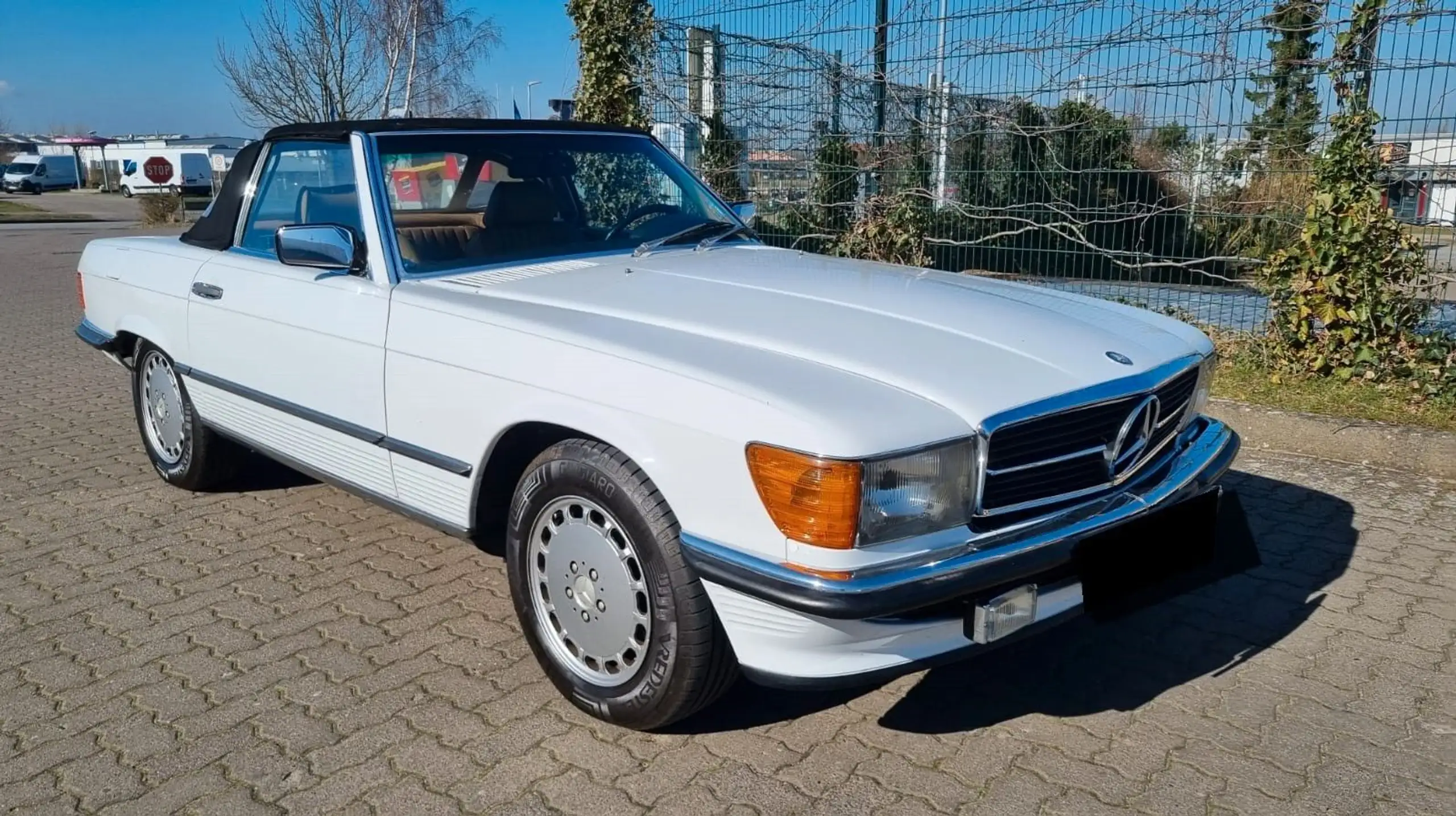 Mercedes-Benz SL 560 1988