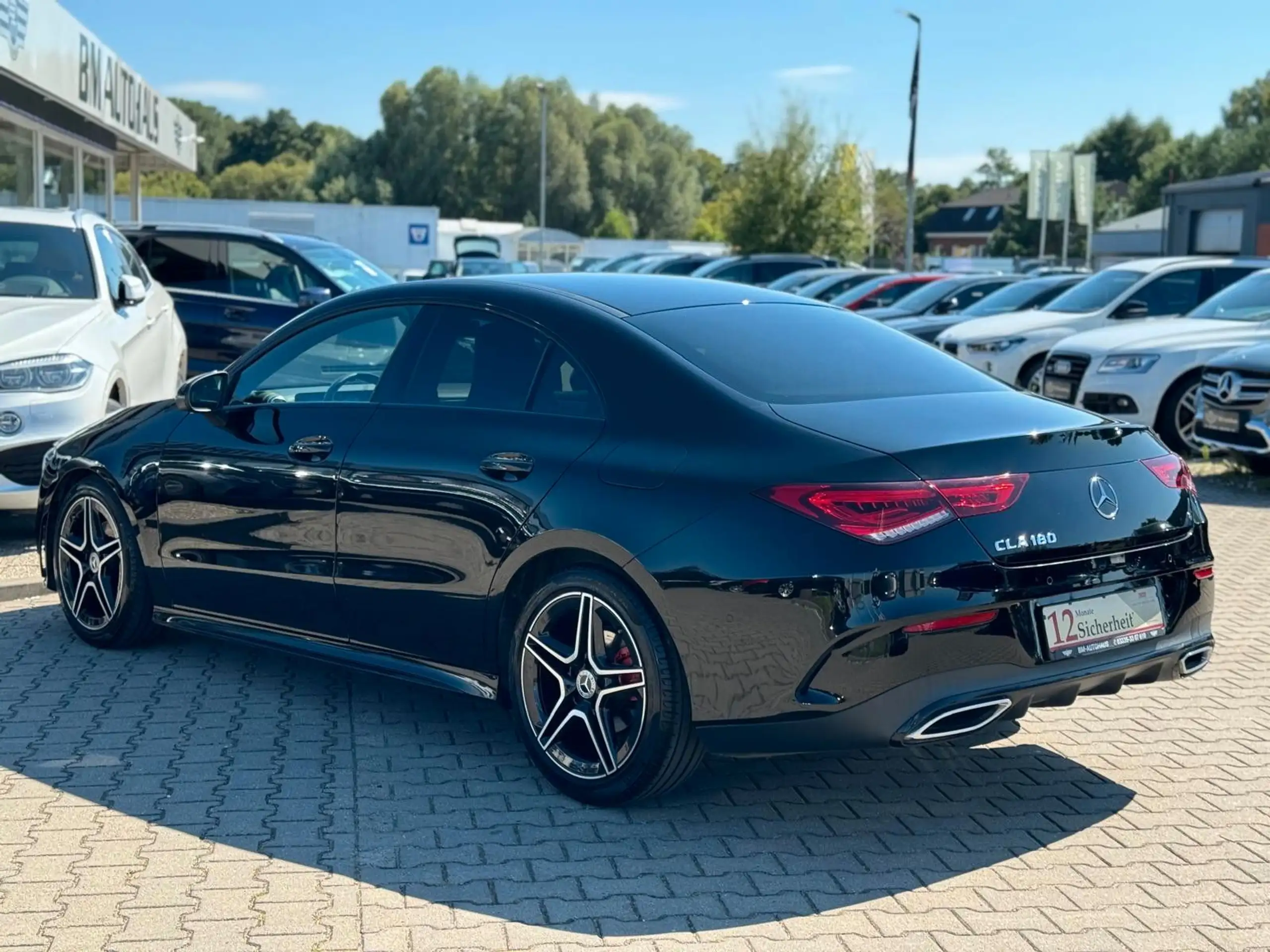 Mercedes-Benz - CLA 180