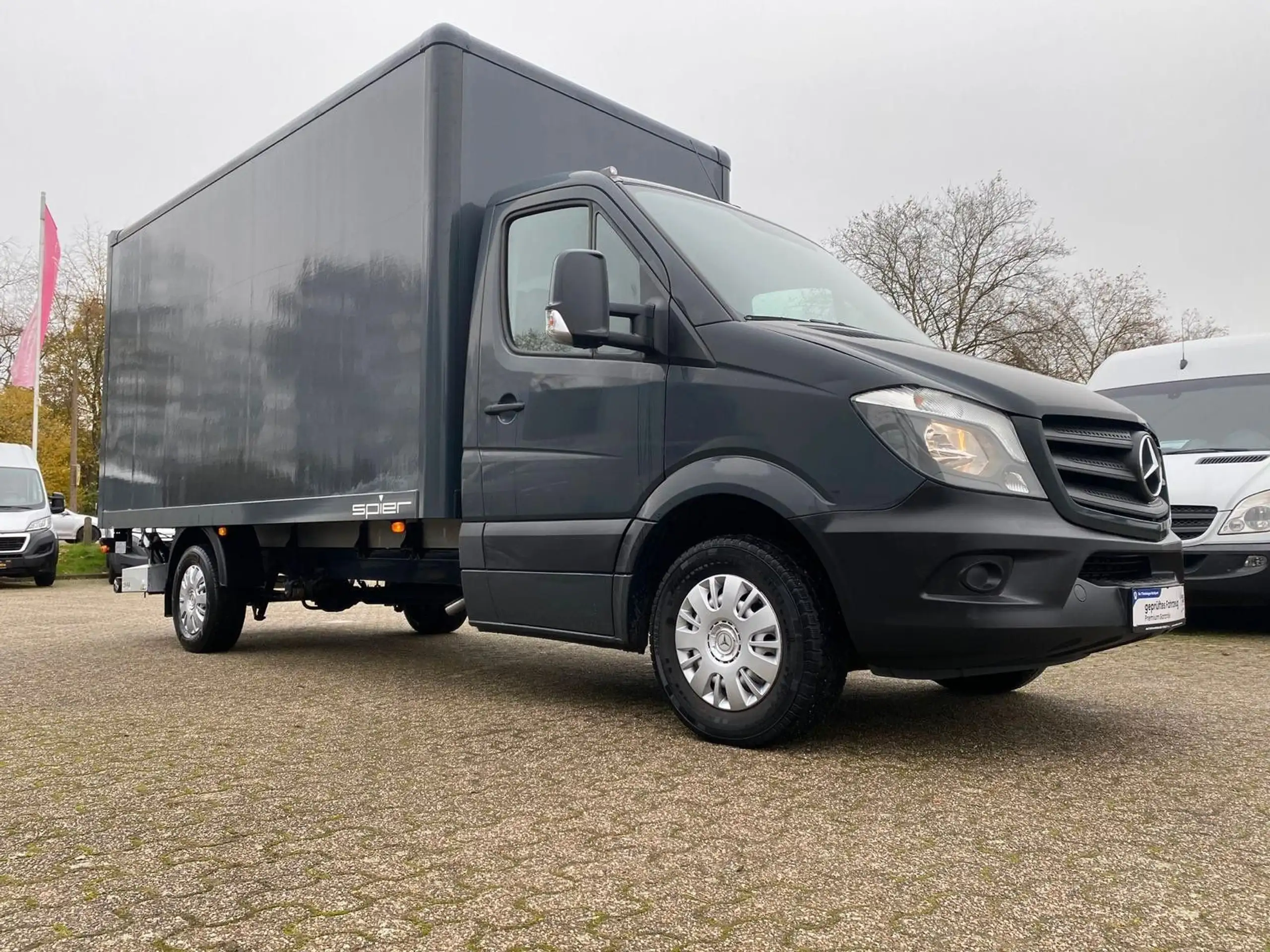 Mercedes-Benz - Sprinter