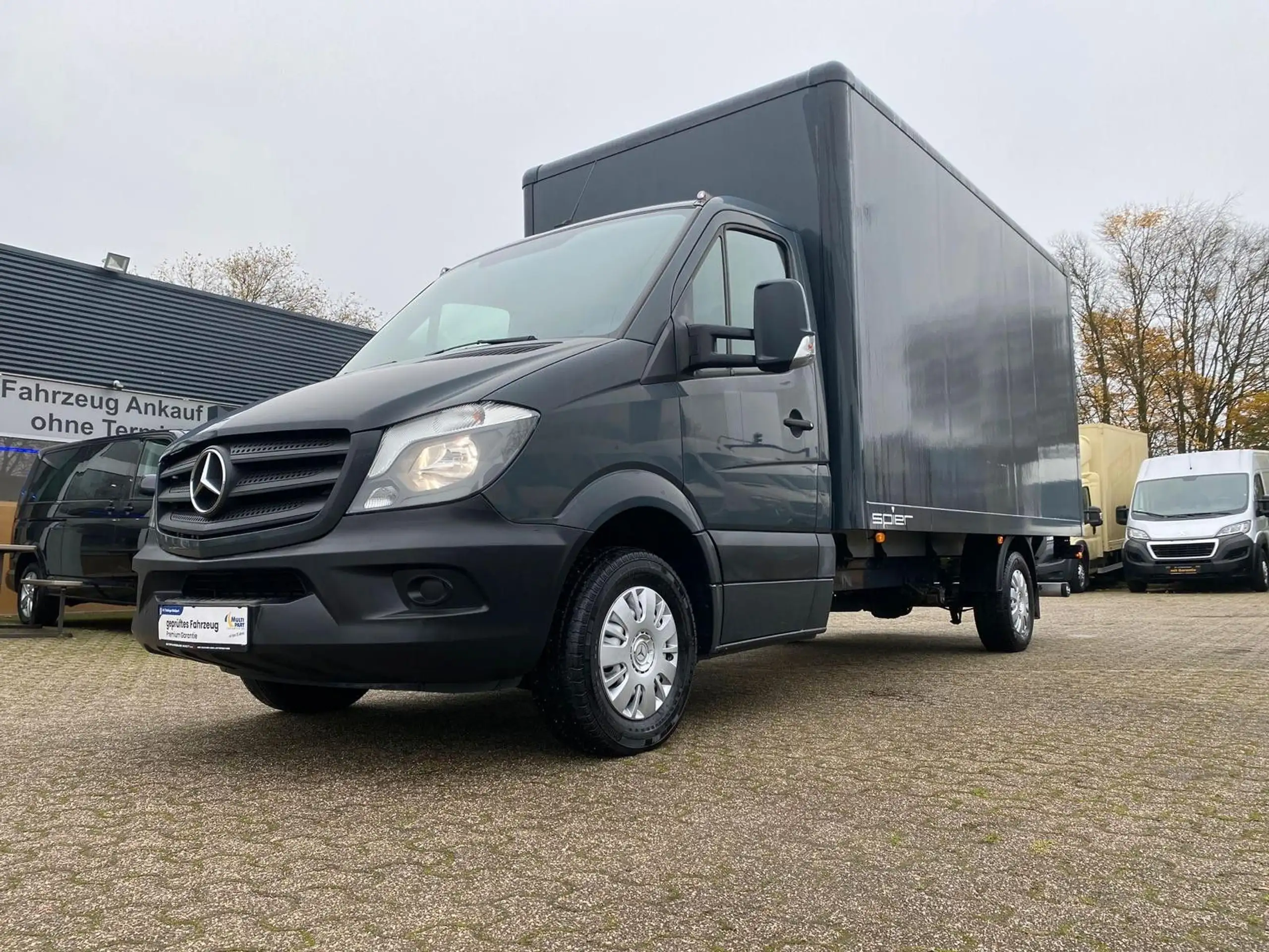 Mercedes-Benz - Sprinter