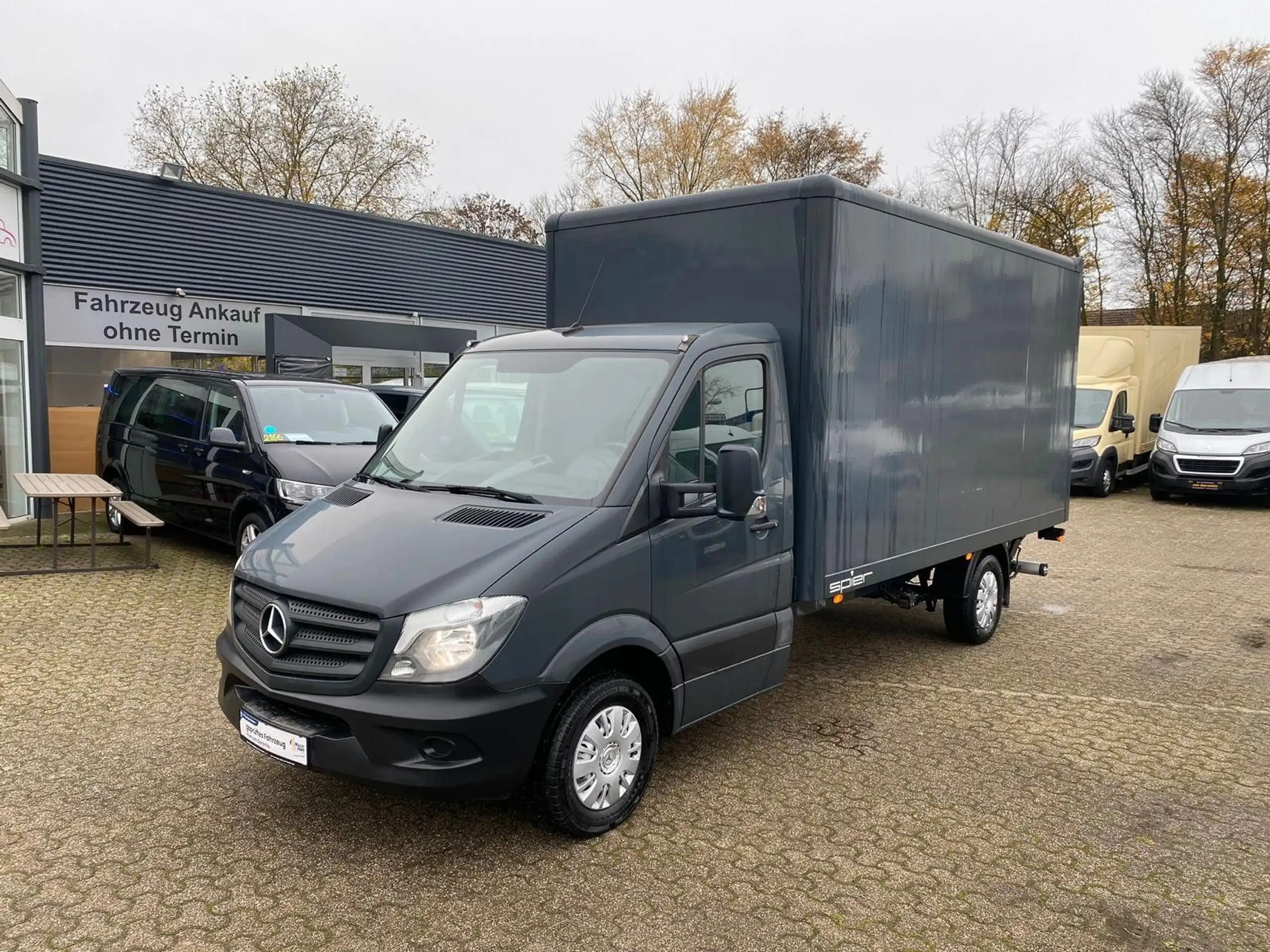 Mercedes-Benz - Sprinter