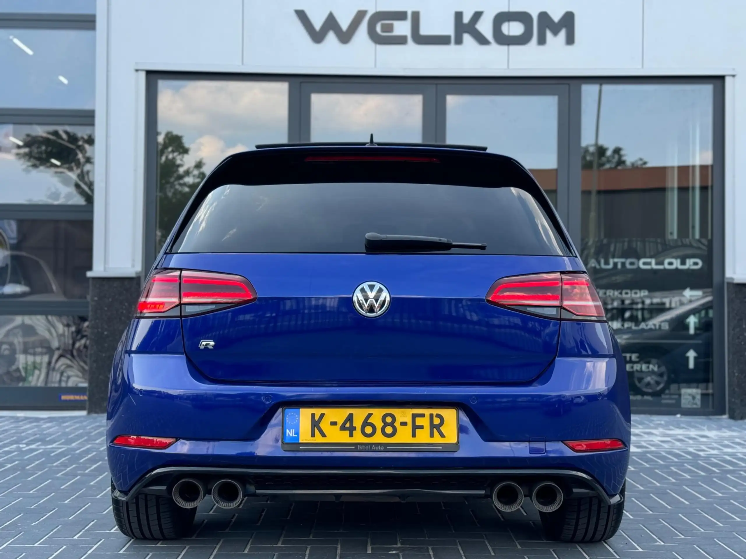 Volkswagen - Golf