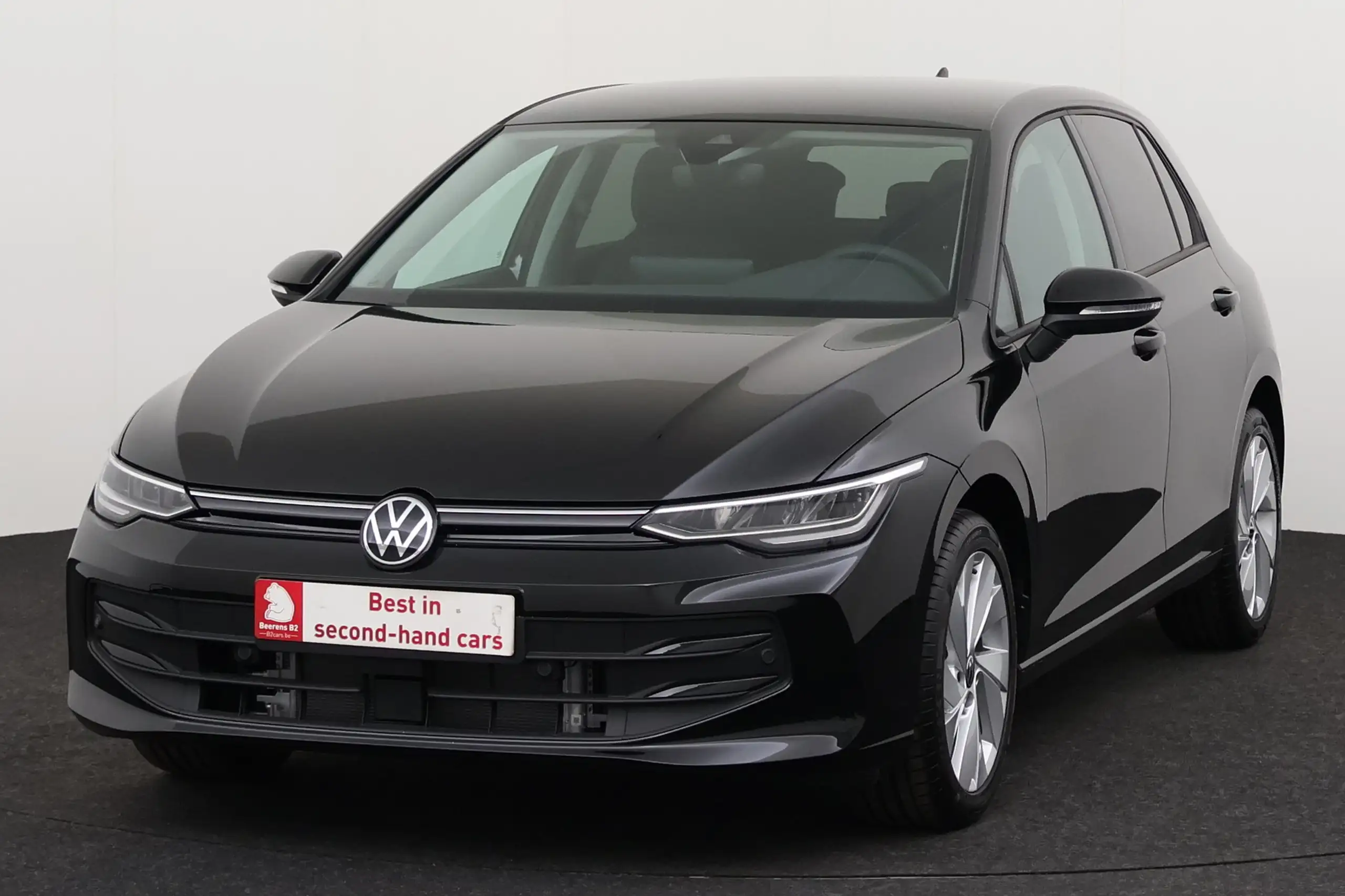 Volkswagen - Golf