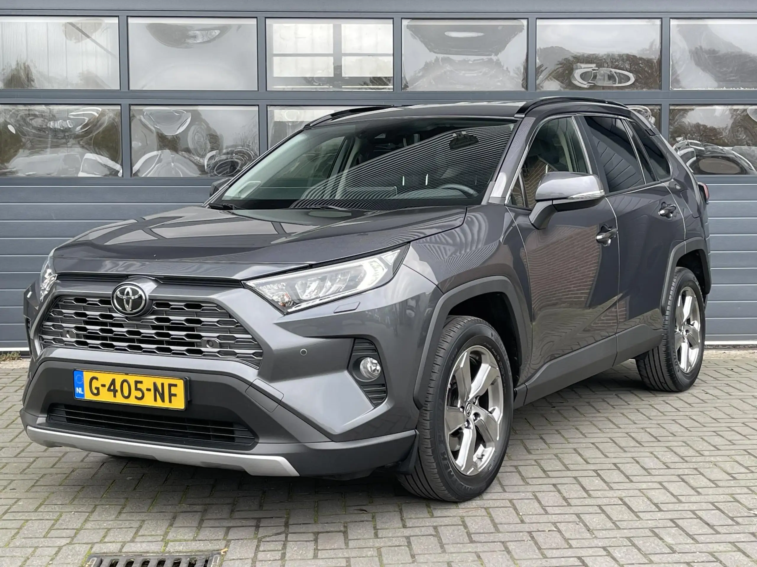 Toyota - RAV 4