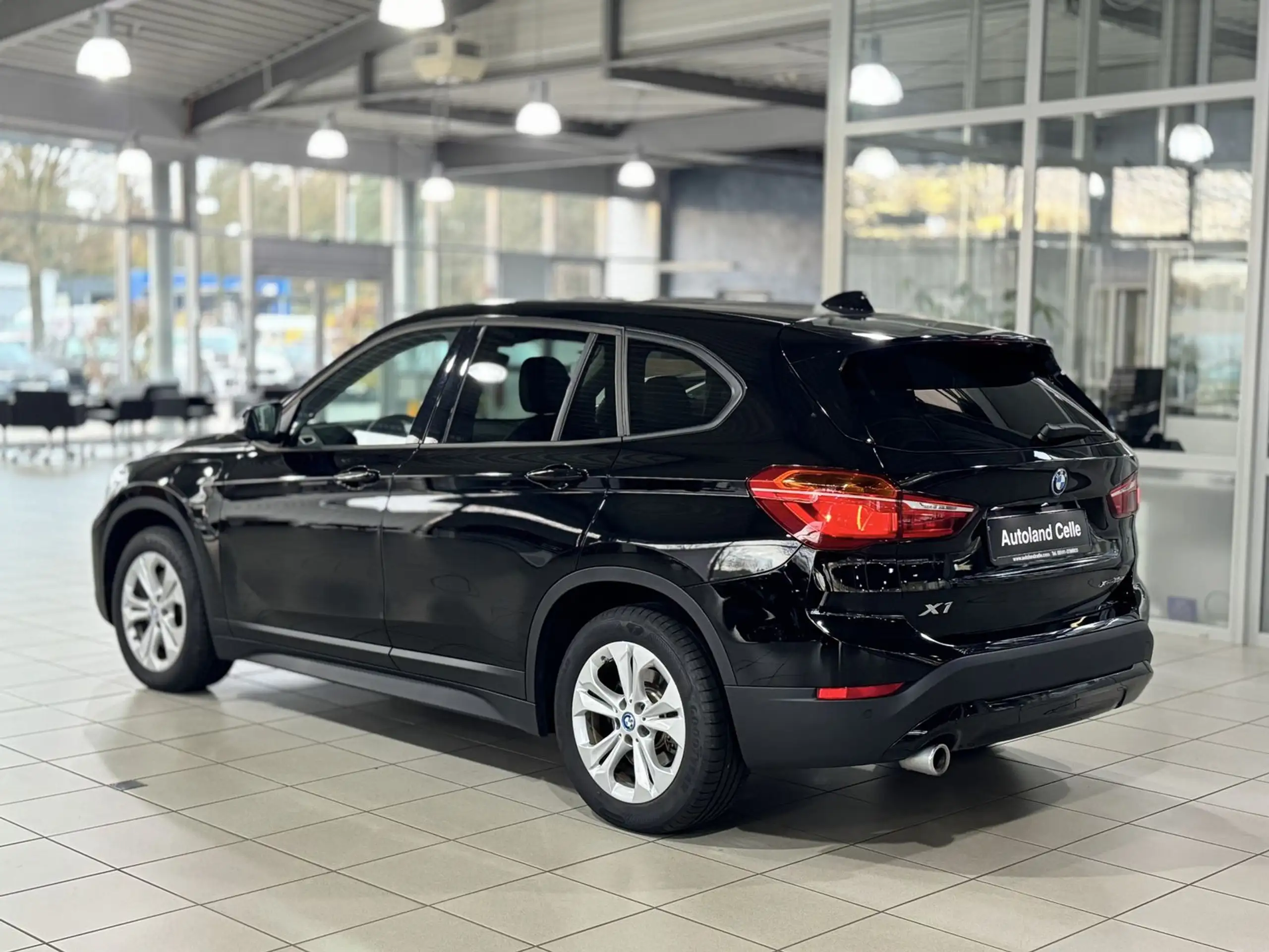 BMW - X1