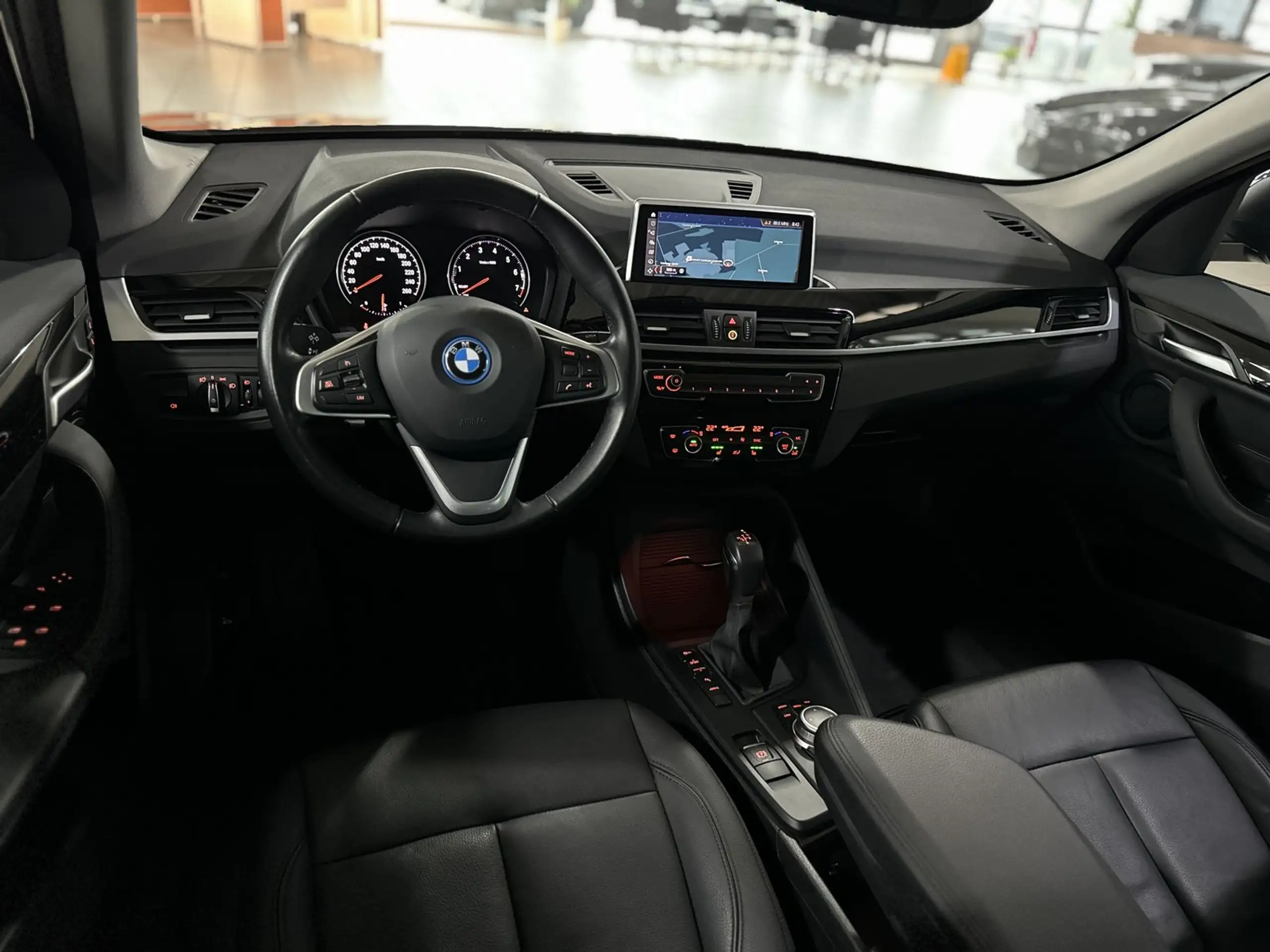 BMW - X1