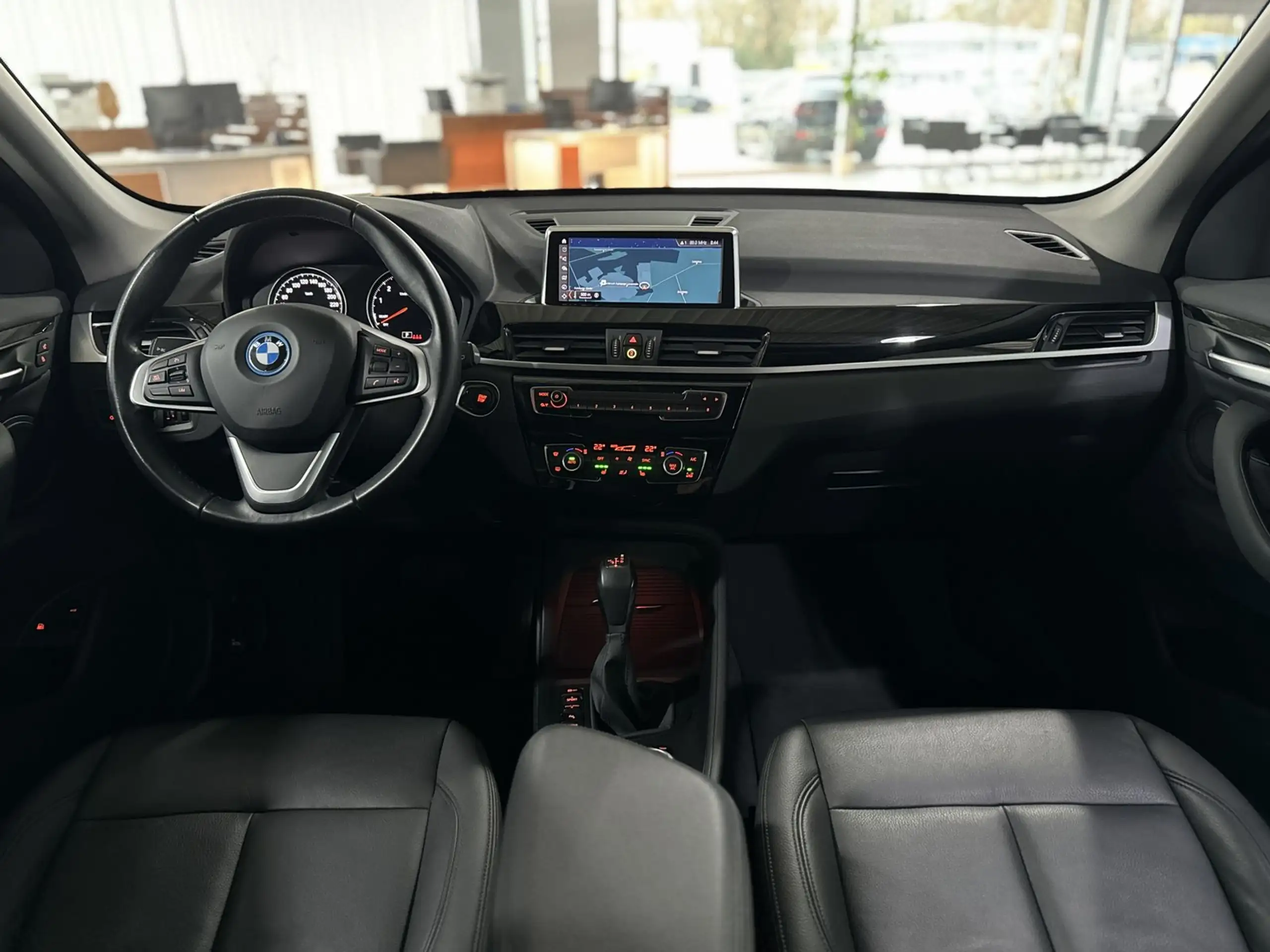 BMW - X1