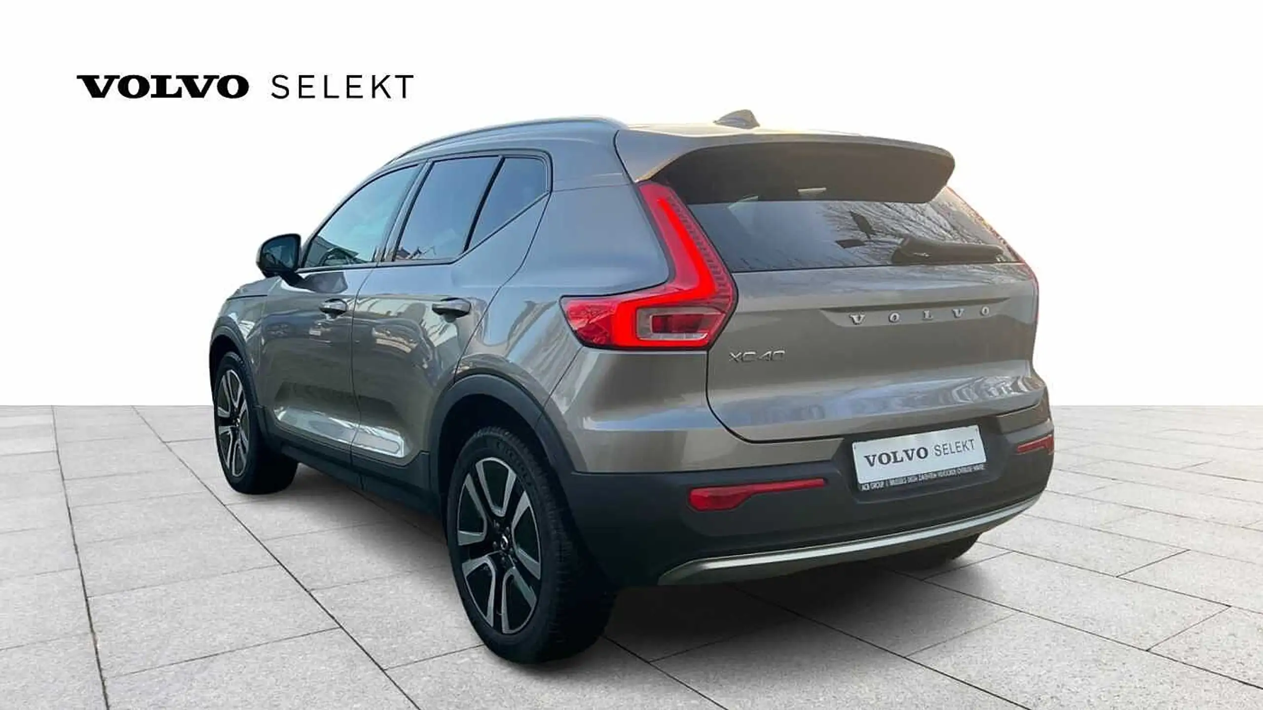 Volvo - XC40