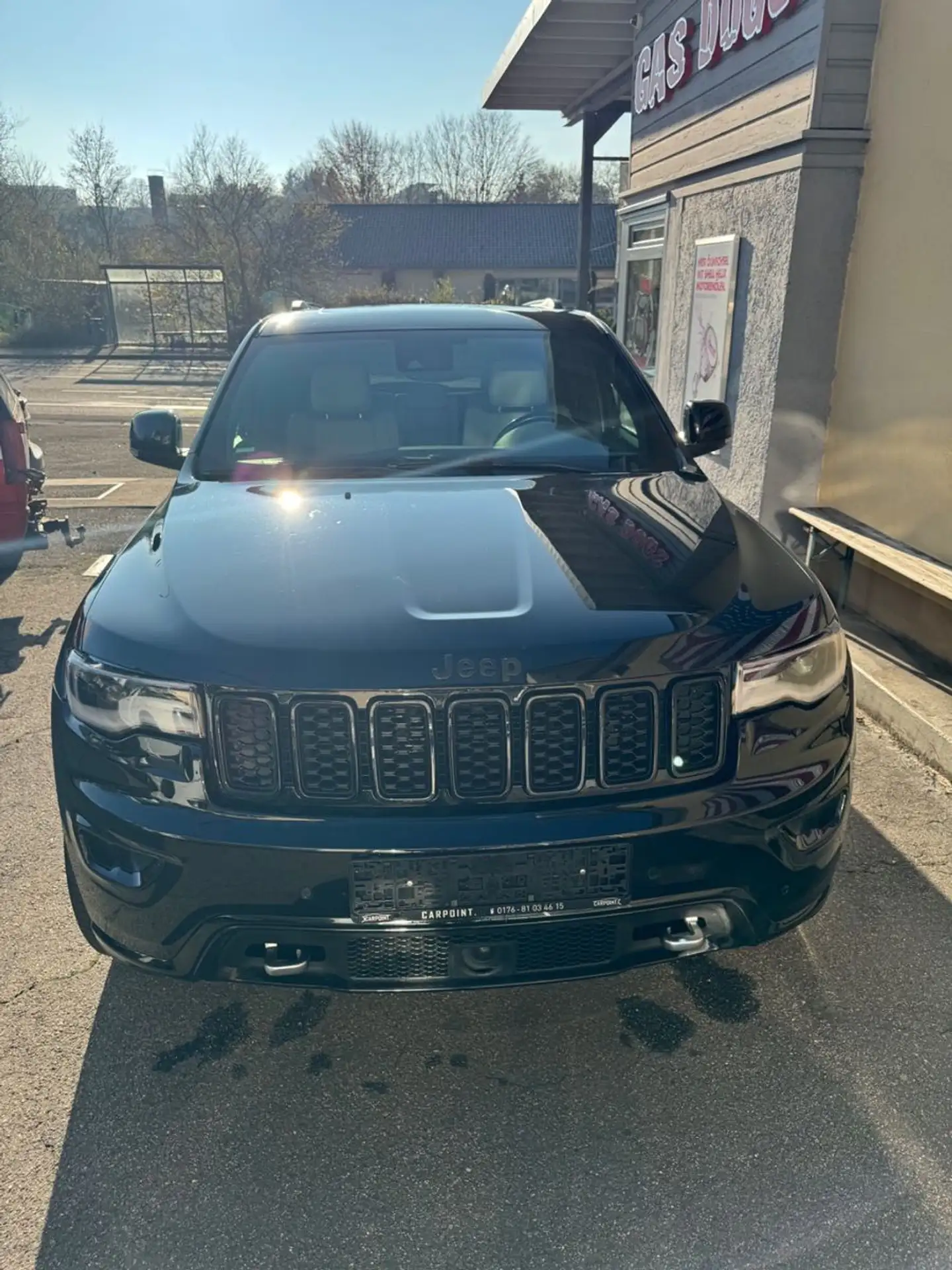 Jeep - Grand Cherokee