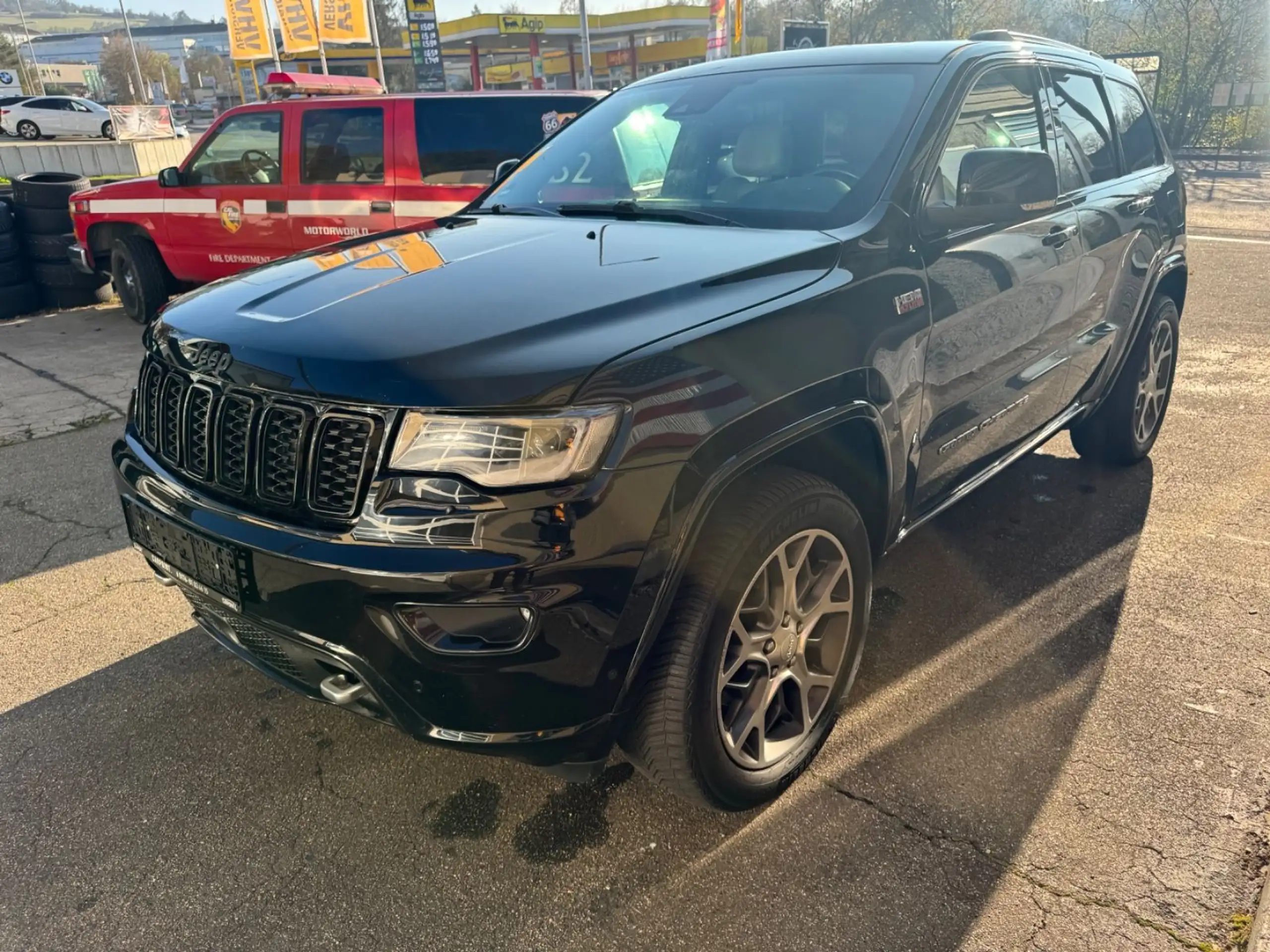 Jeep - Grand Cherokee