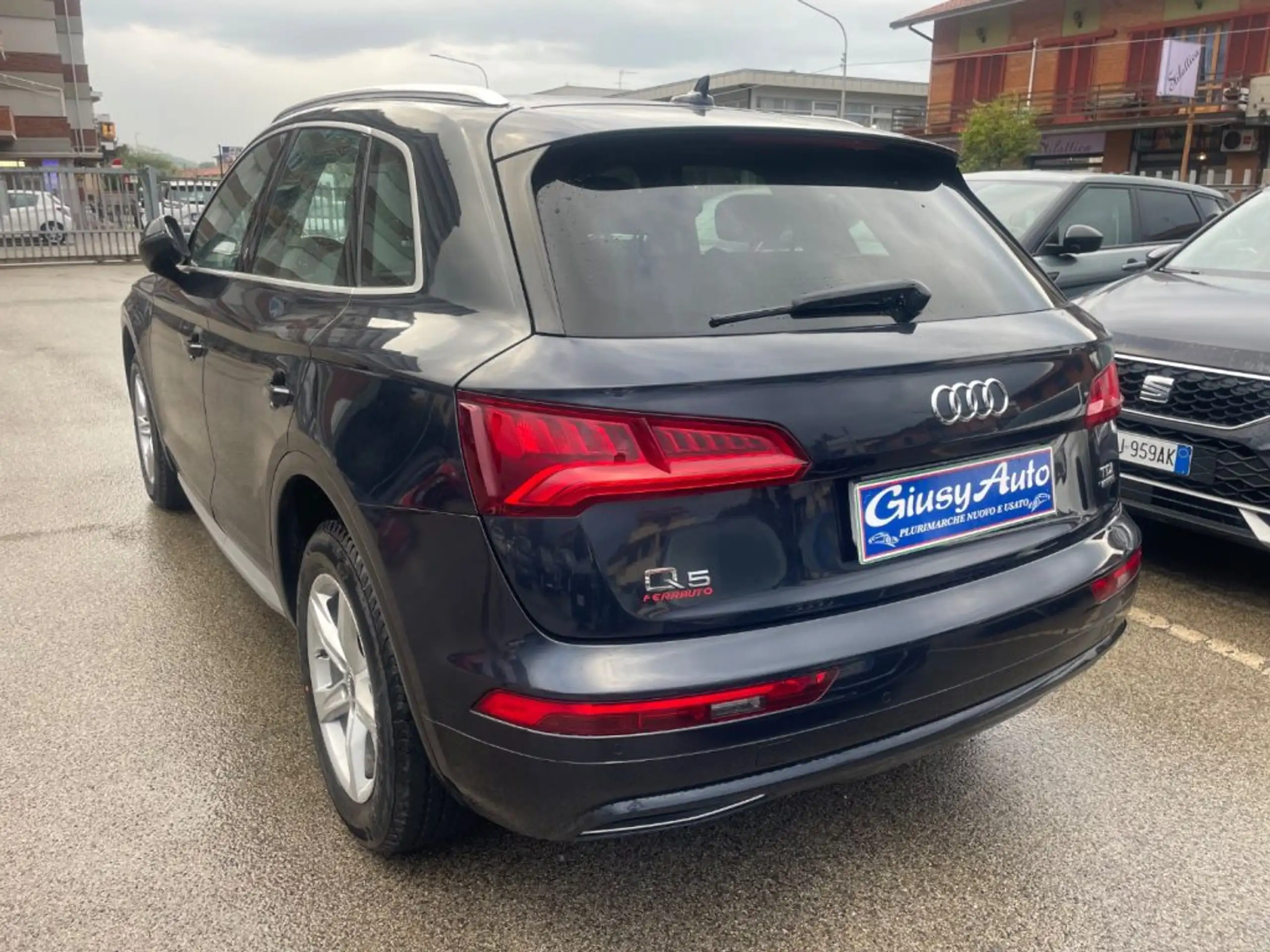 Audi - Q5