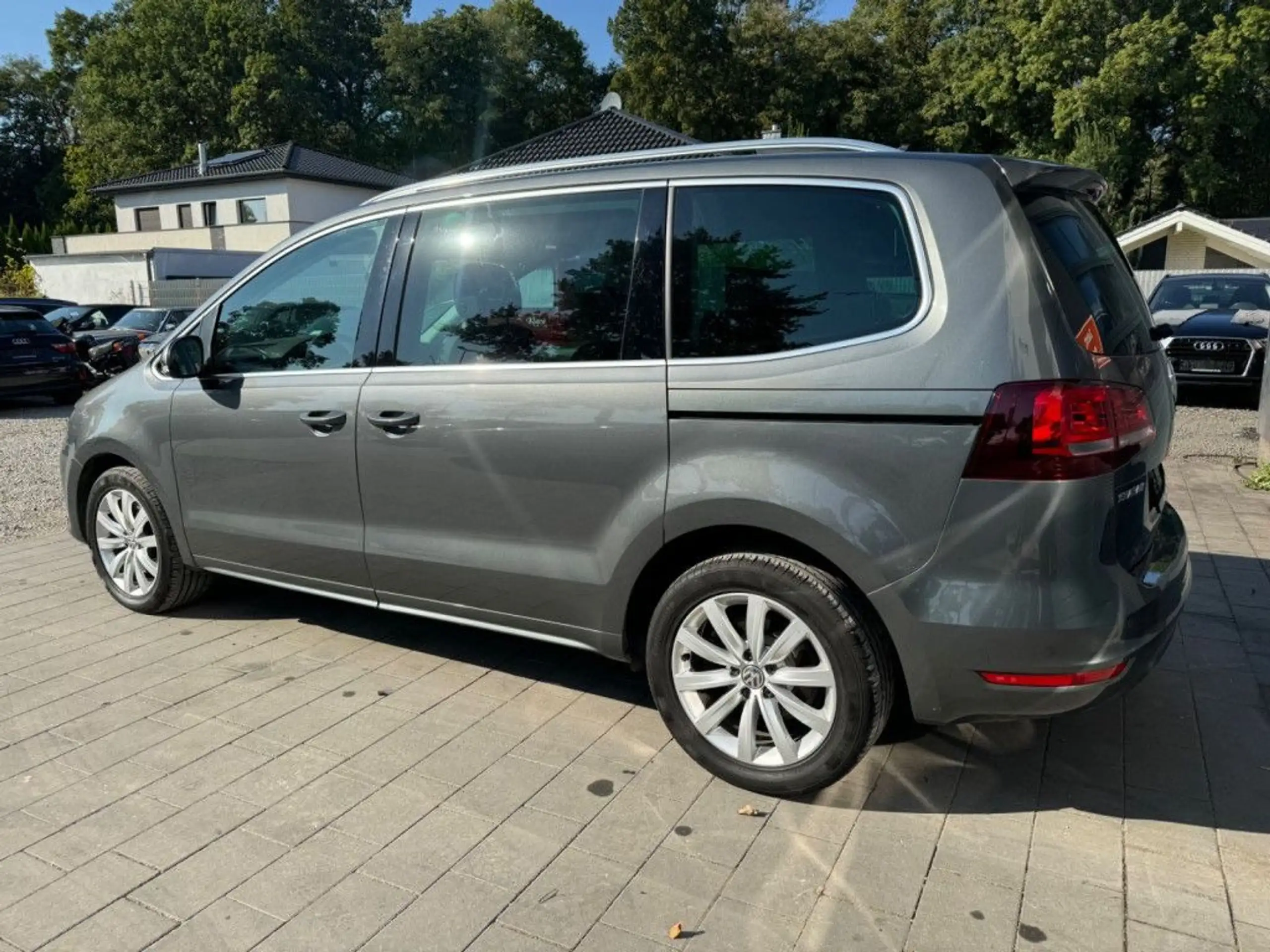 Volkswagen - Sharan