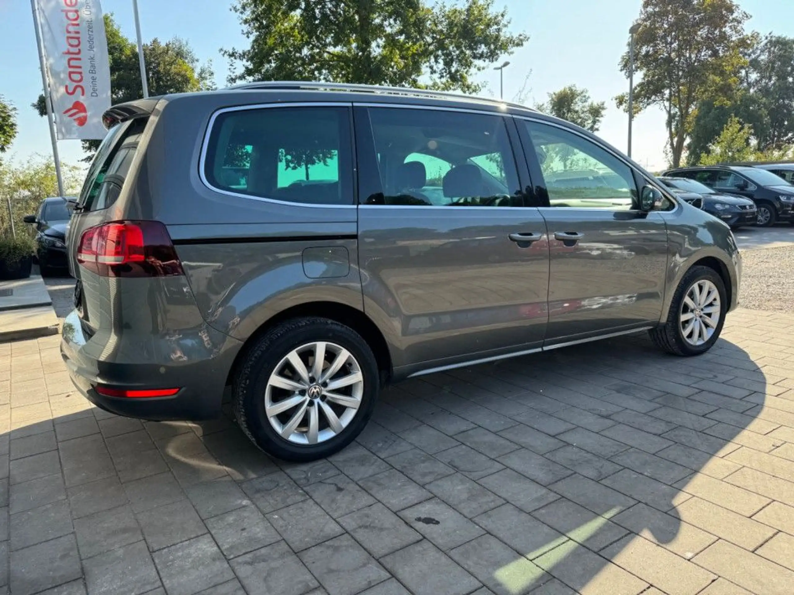 Volkswagen - Sharan