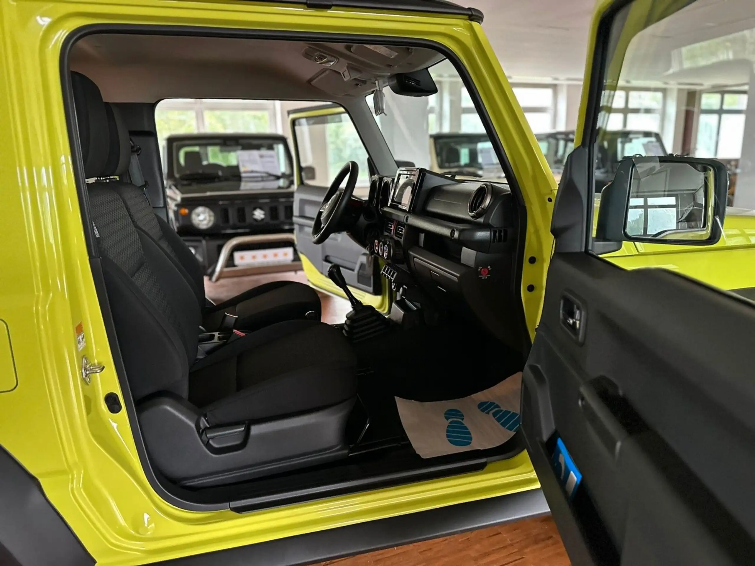 Suzuki - Jimny