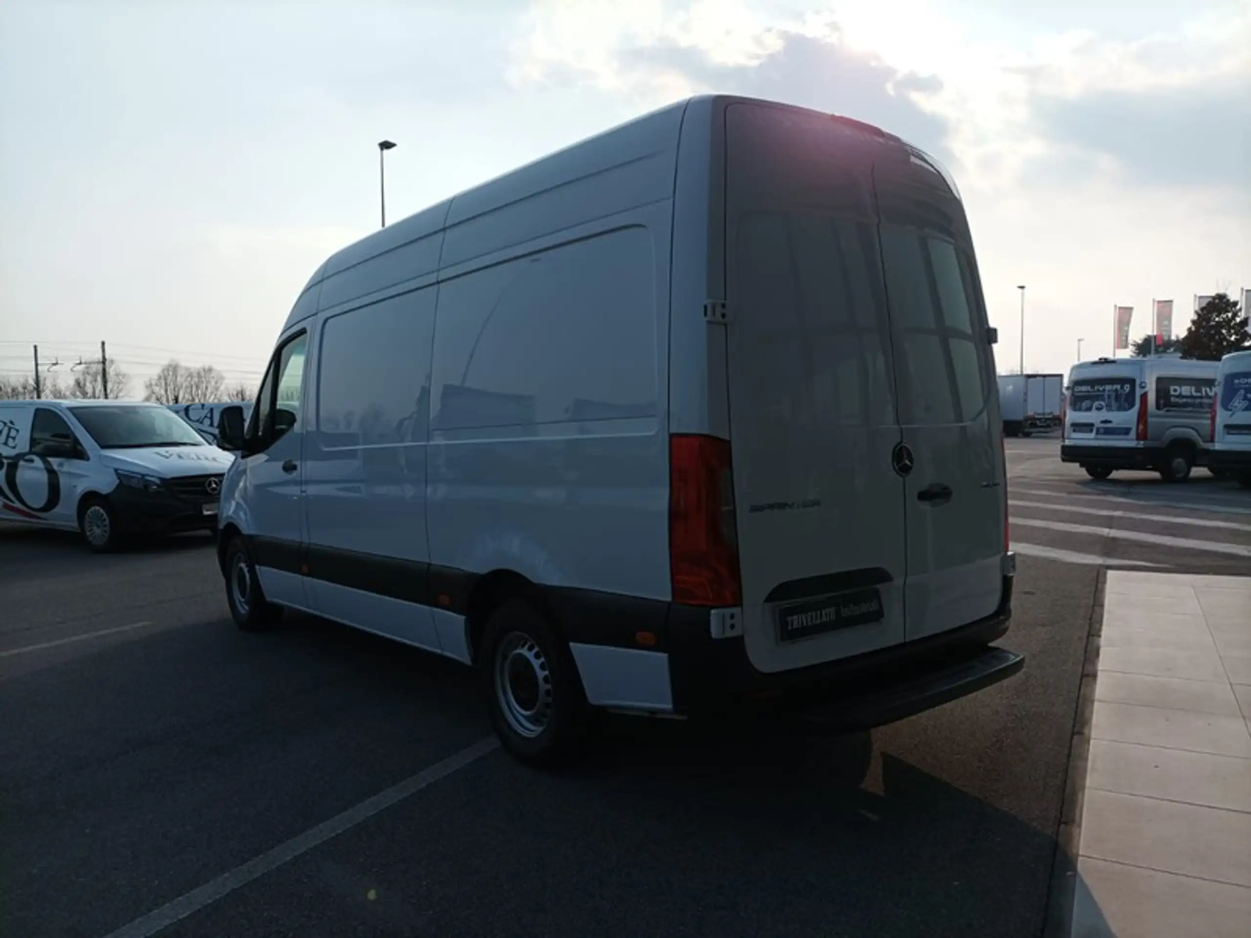 Mercedes-Benz - Sprinter