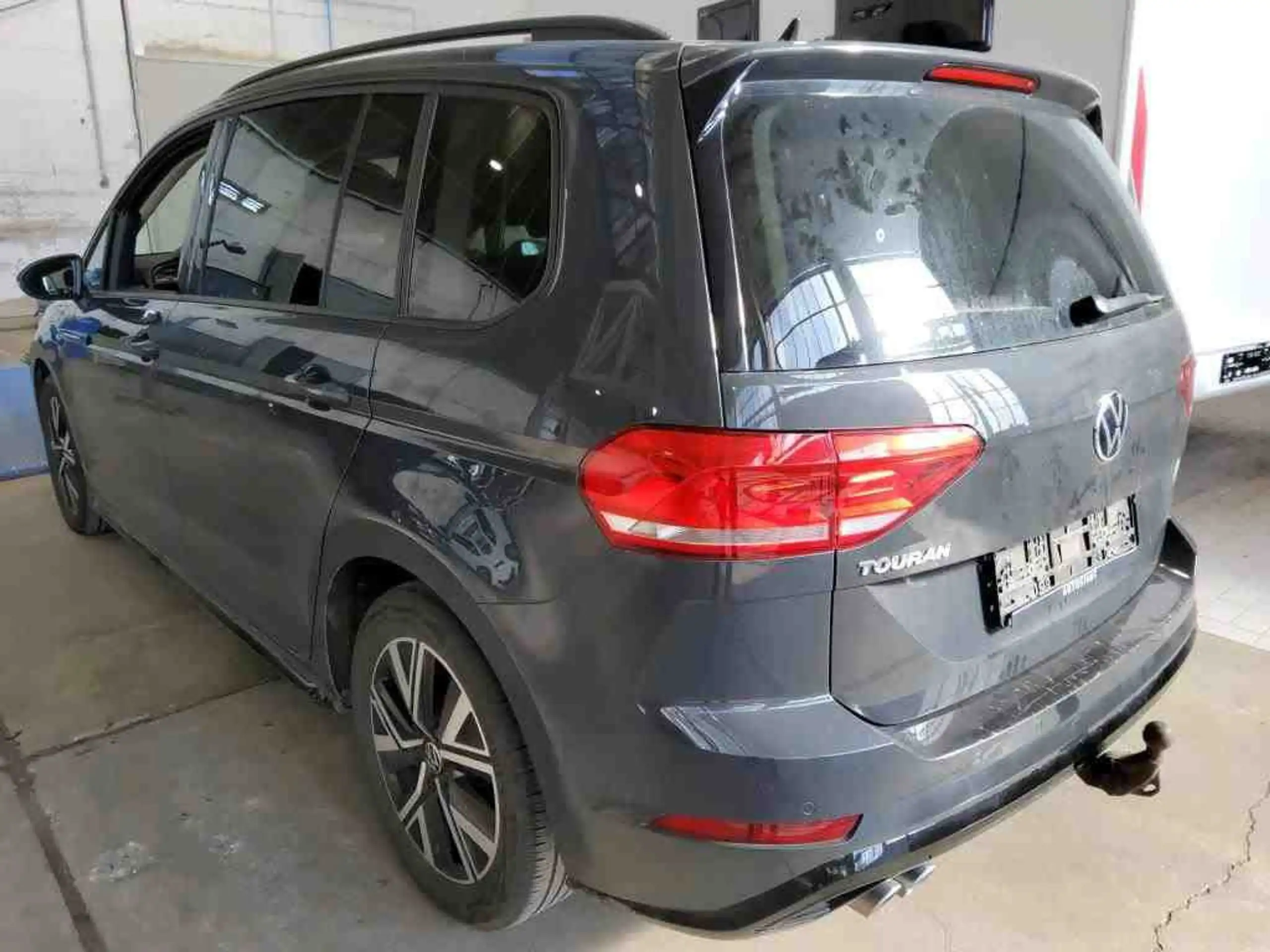 Volkswagen - Touran