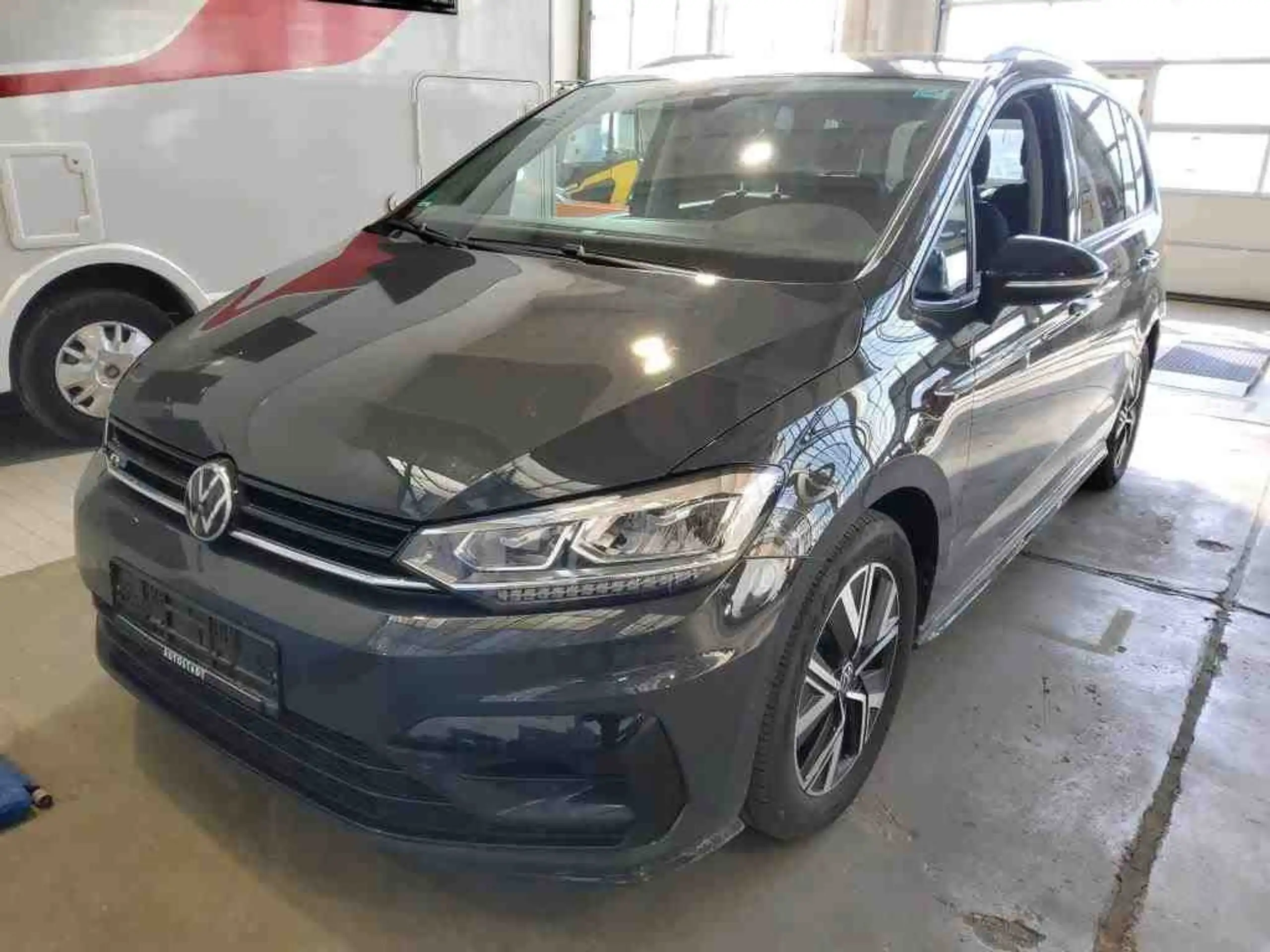 Volkswagen - Touran