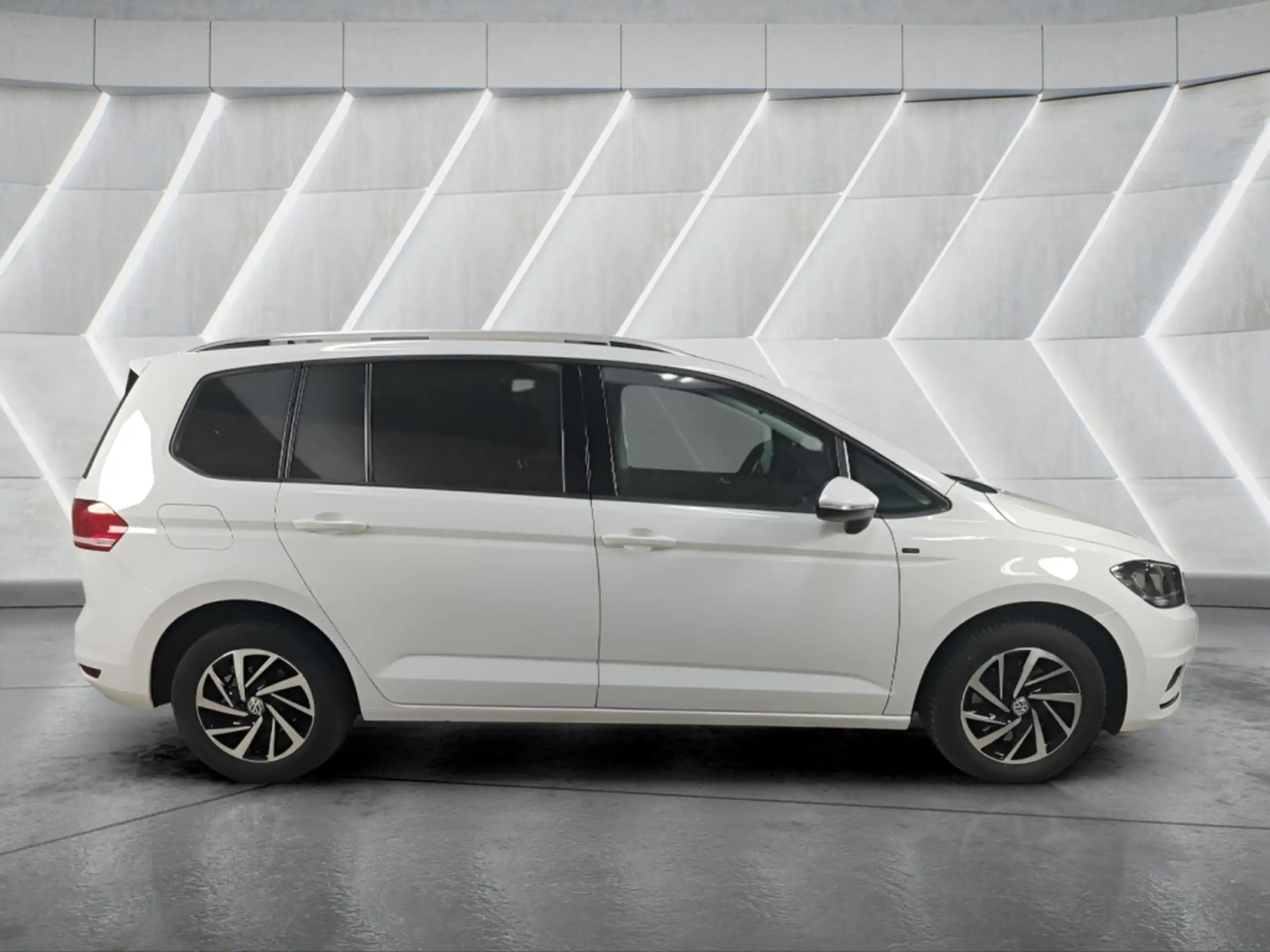 Volkswagen - Touran