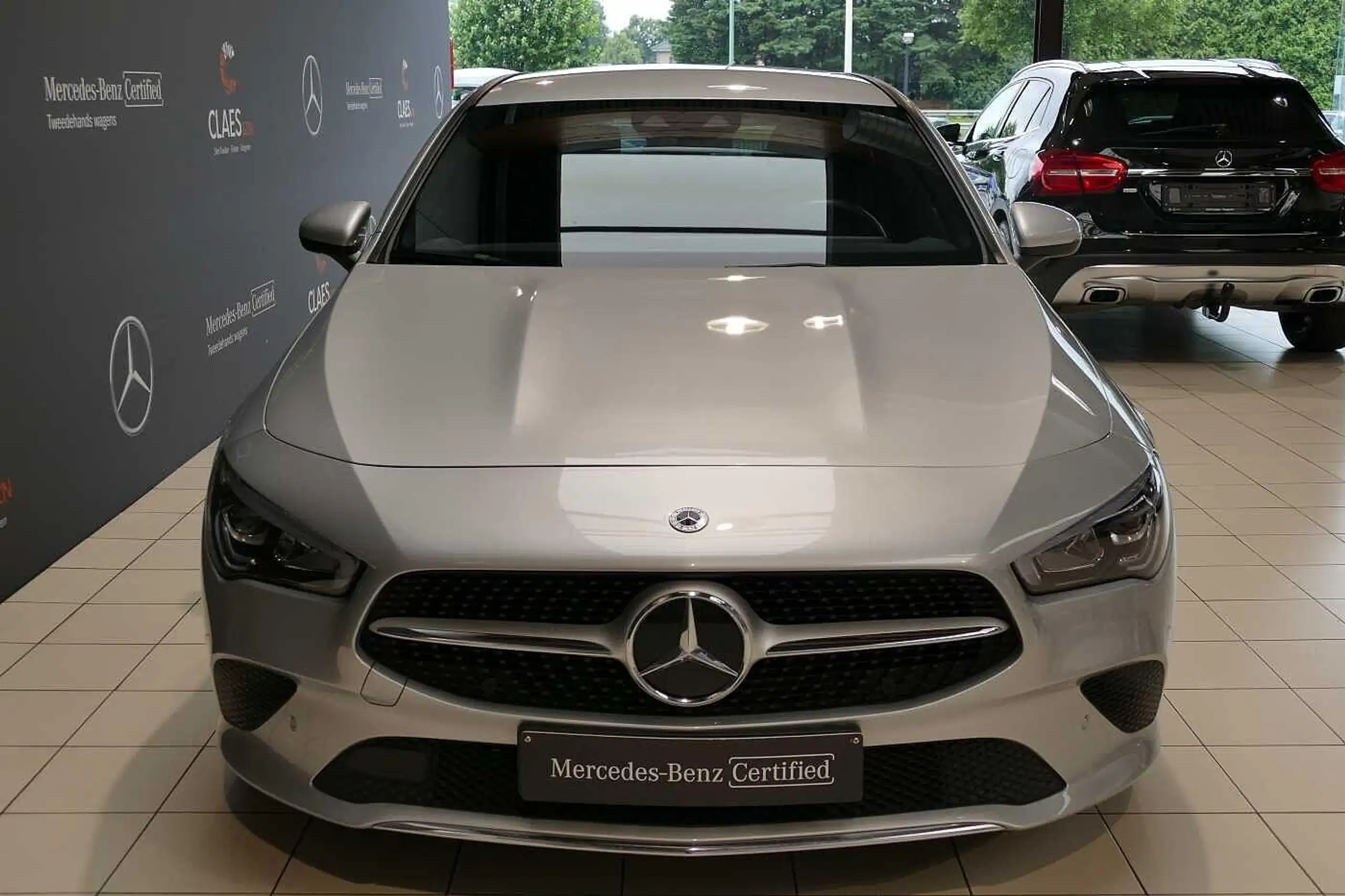 Mercedes-Benz - CLA 180