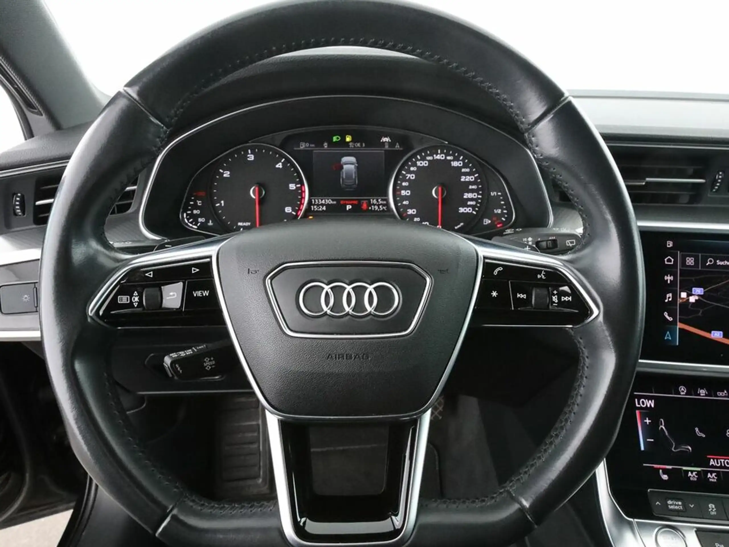 Audi - A6