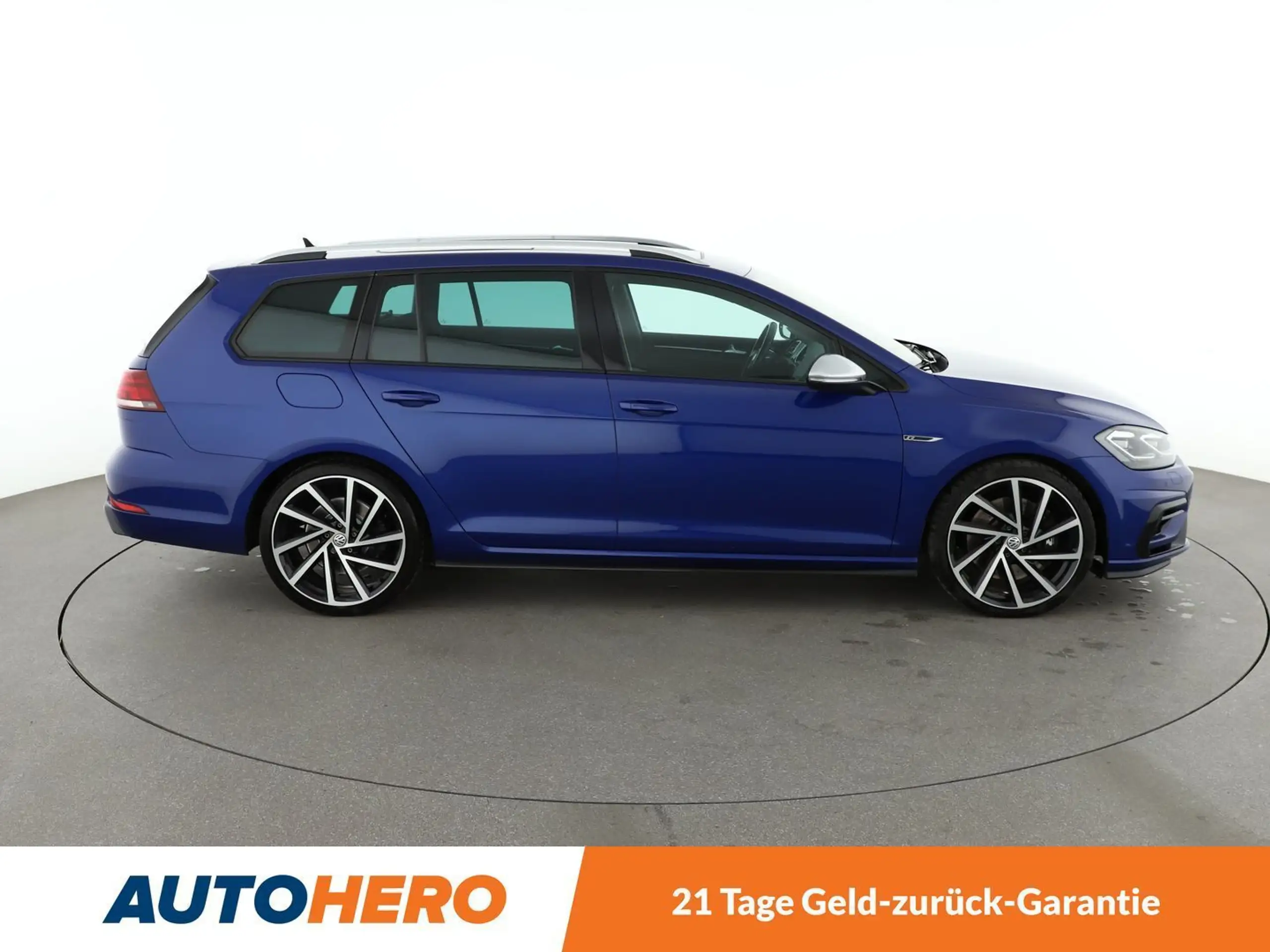 Volkswagen - Golf GTI