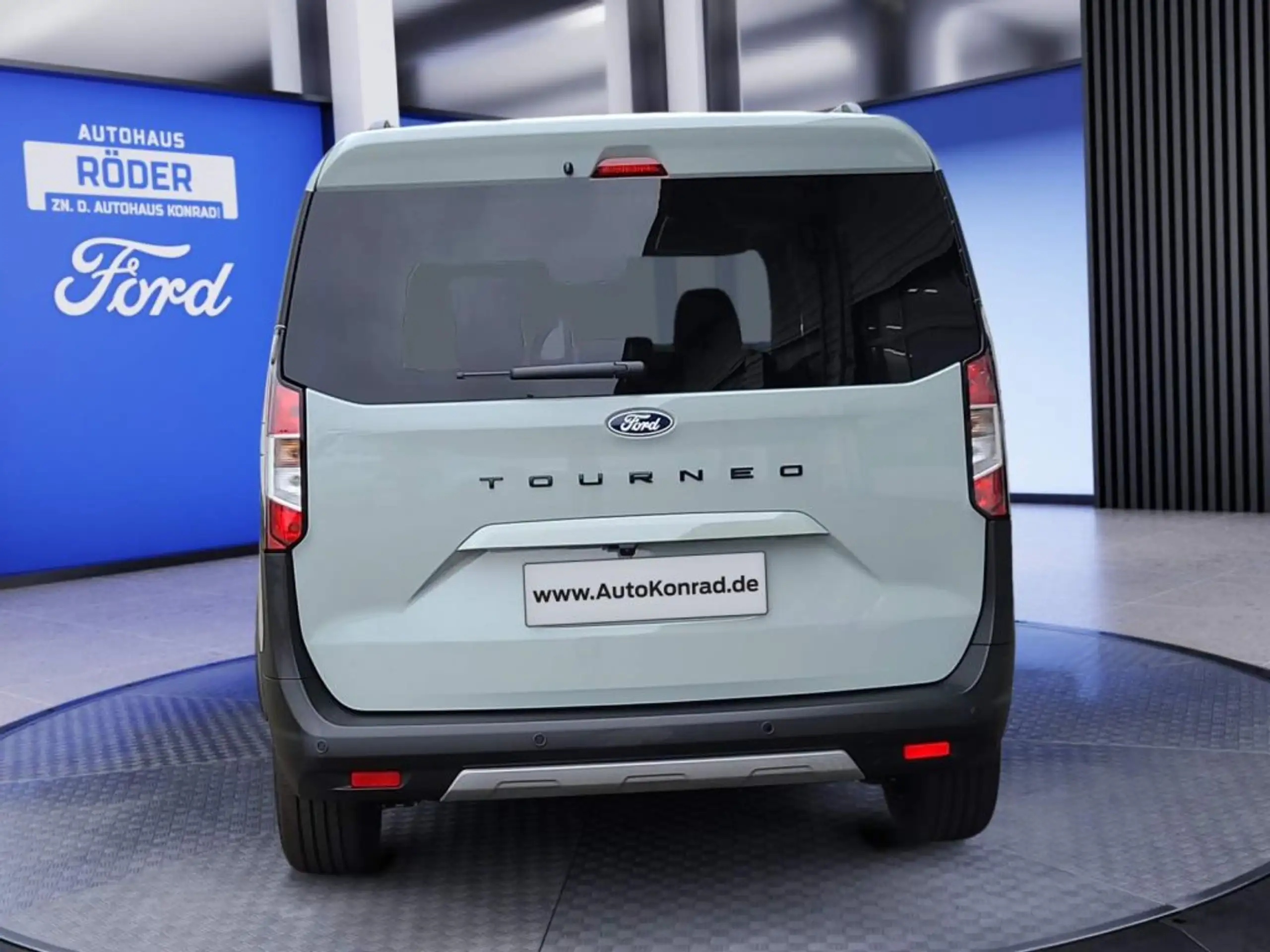 Ford - Tourneo Courier