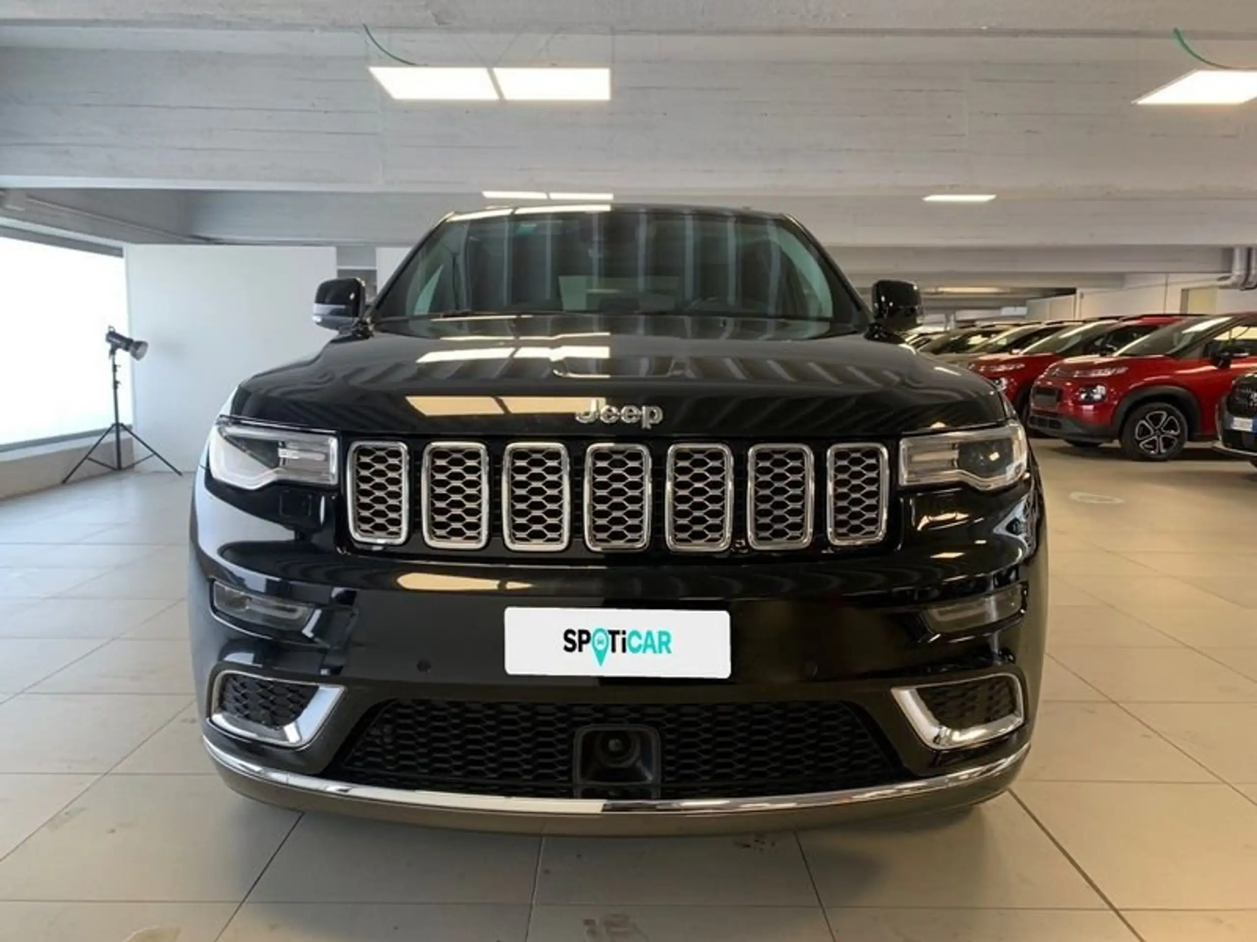 Jeep - Grand Cherokee