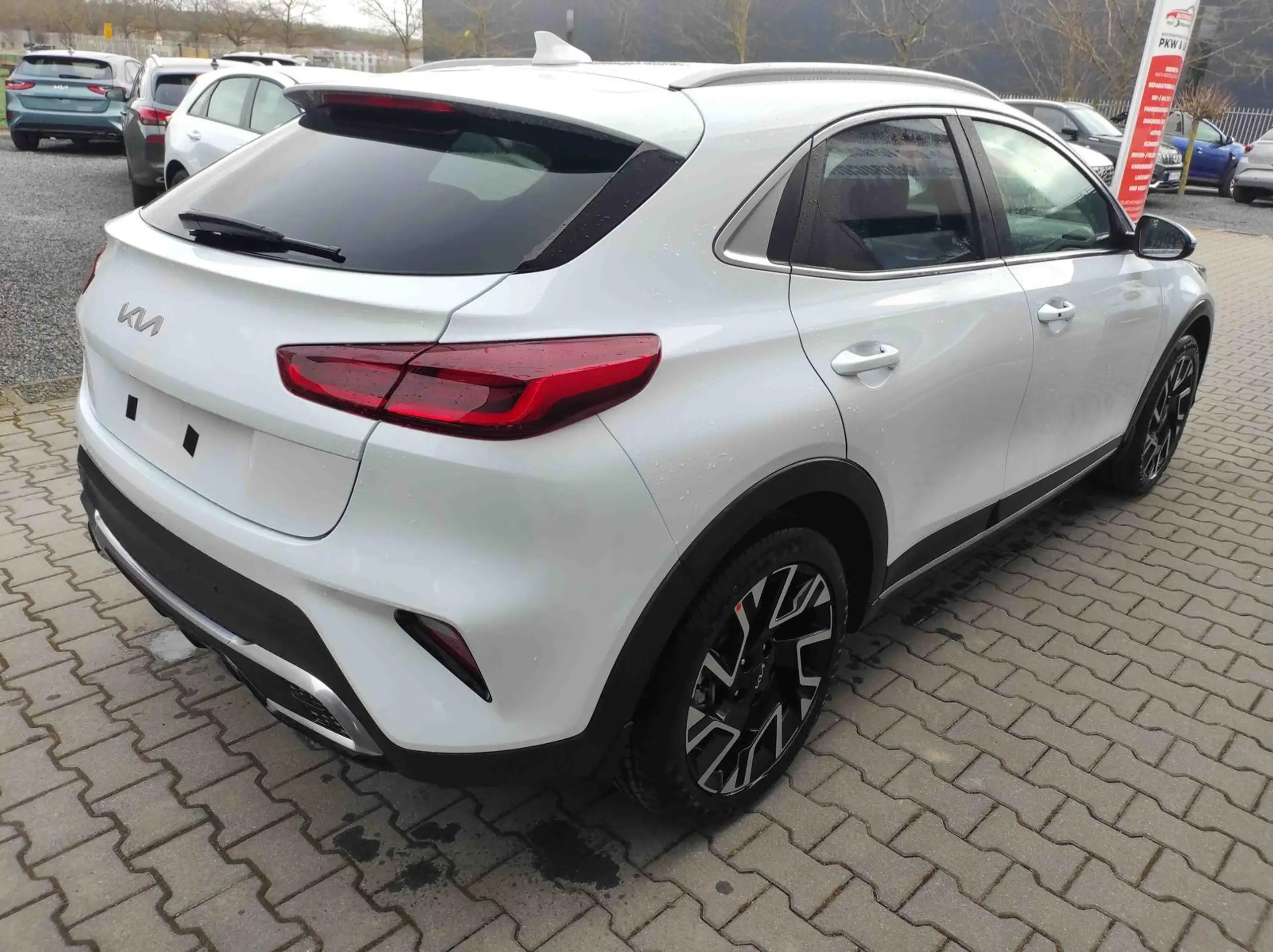 Kia - XCeed