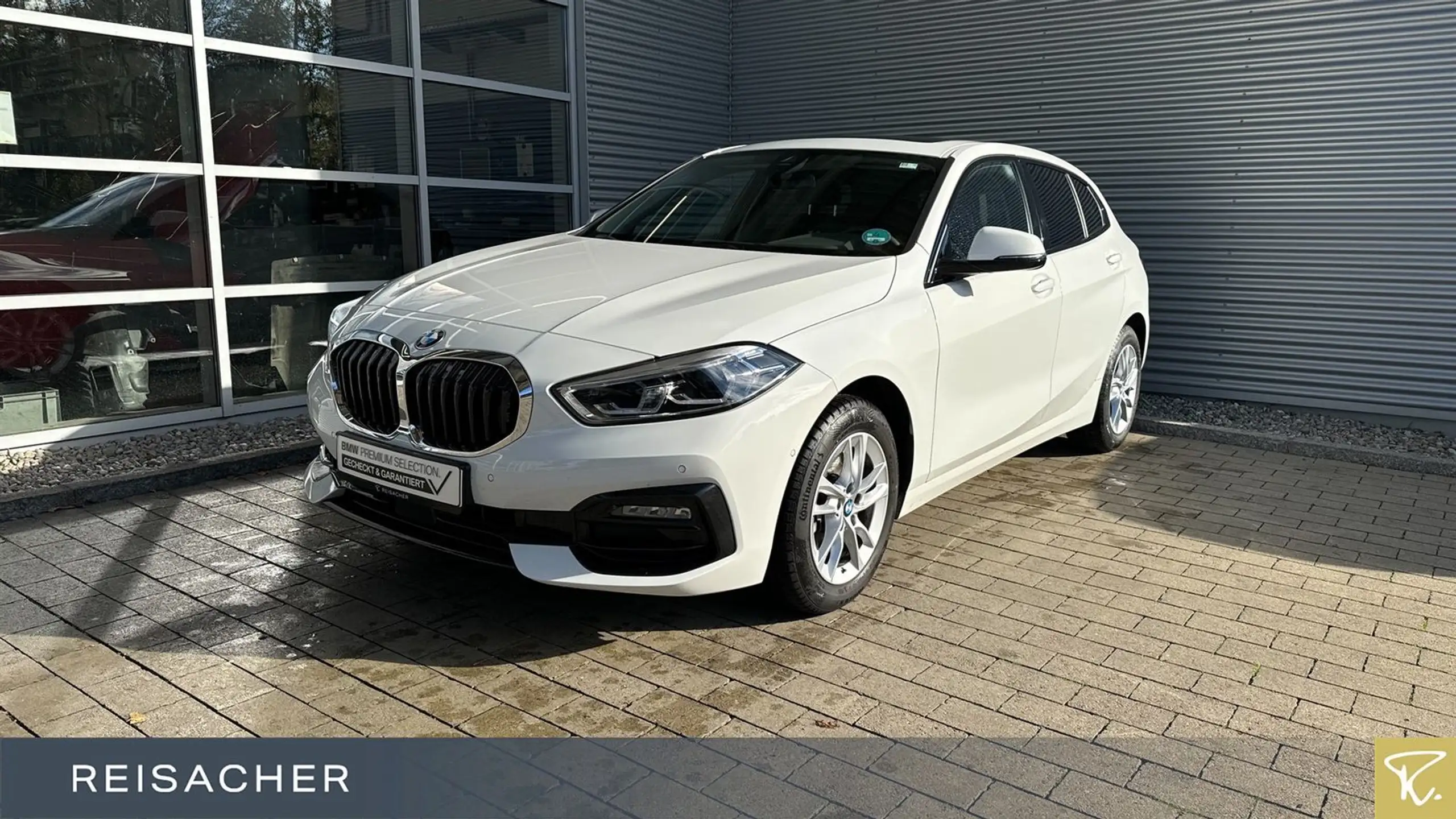 BMW 118 2024