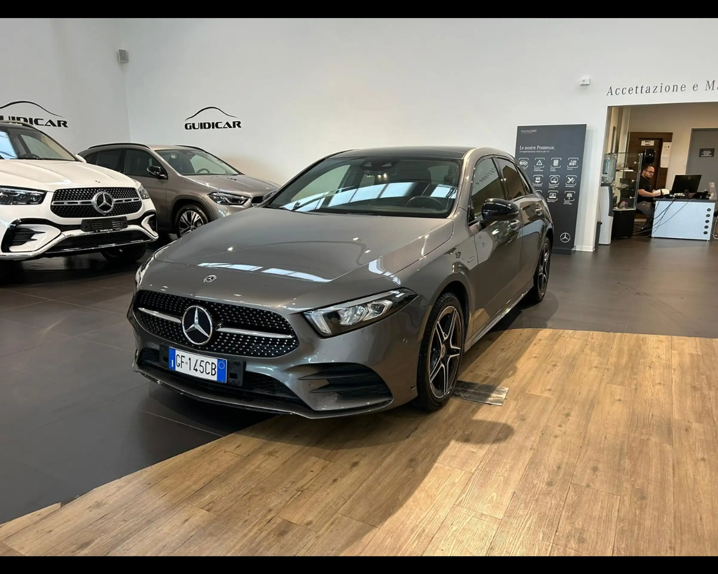 Mercedes-Benz A 250 2021